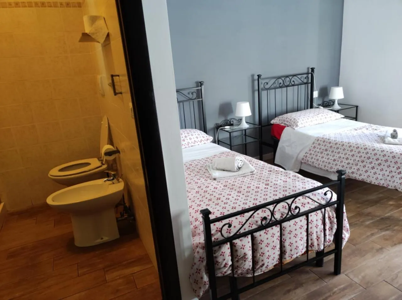 Bedroom, Bed in Marco E Laura Affittacamere al Vaticano