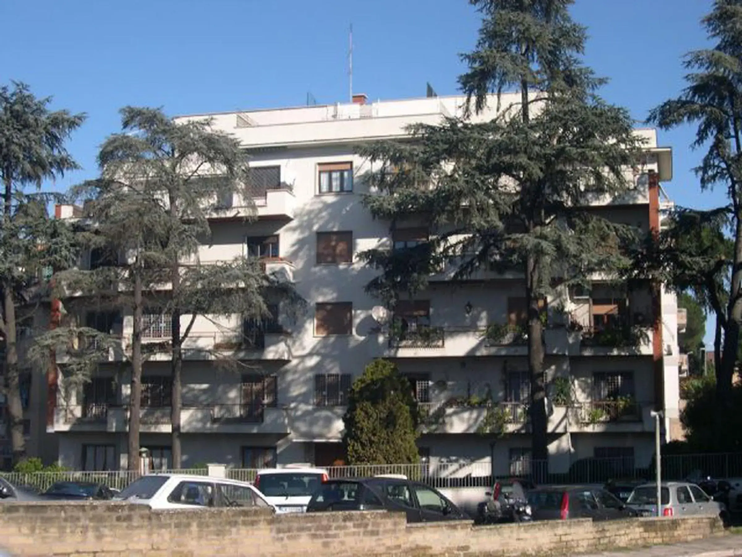 Facade/entrance in Marco E Laura Affittacamere al Vaticano Facade/entrance in Marco E Laura Affittacamere al Vaticano