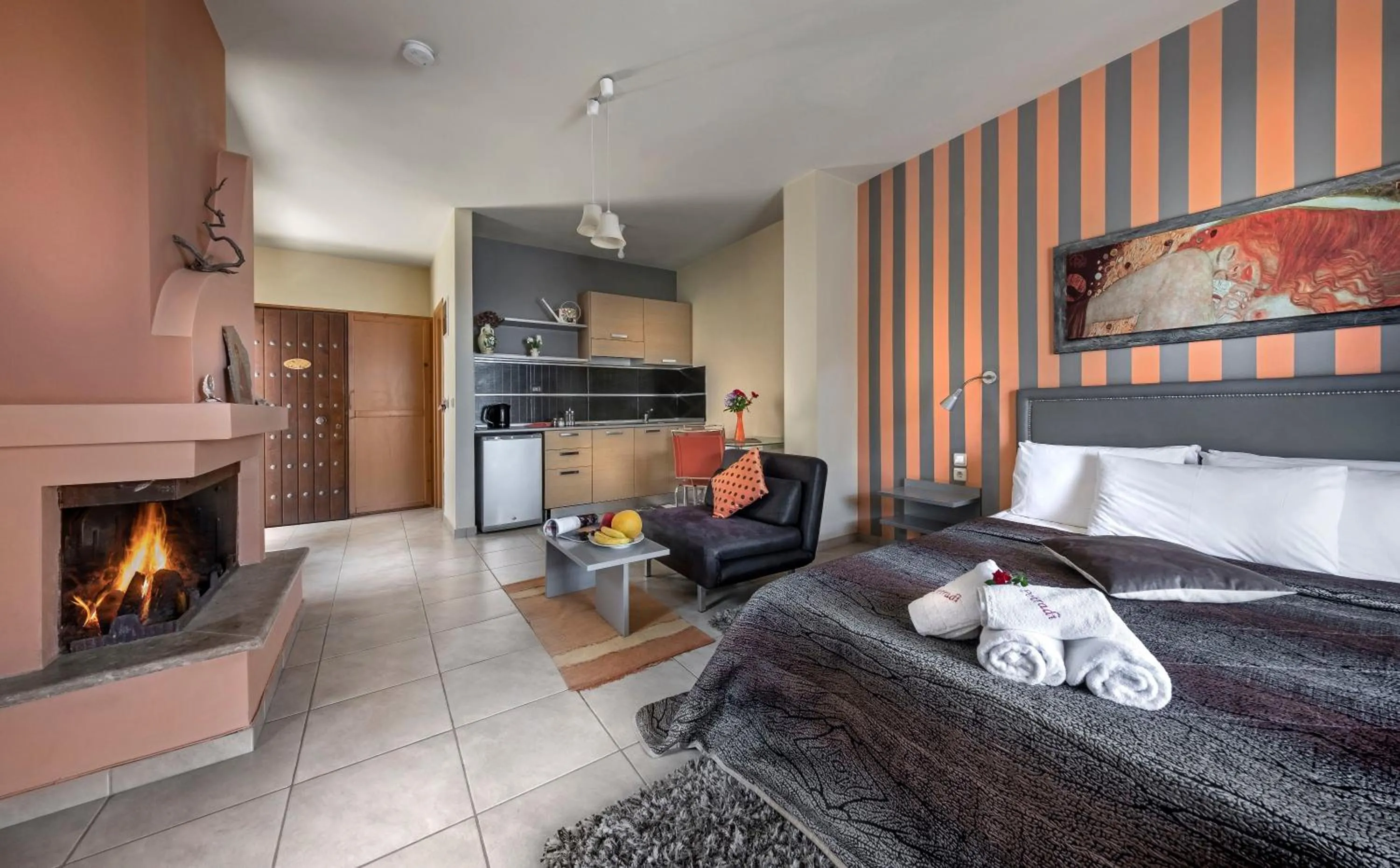 Kitchen or kitchenette in Hotel Petradi