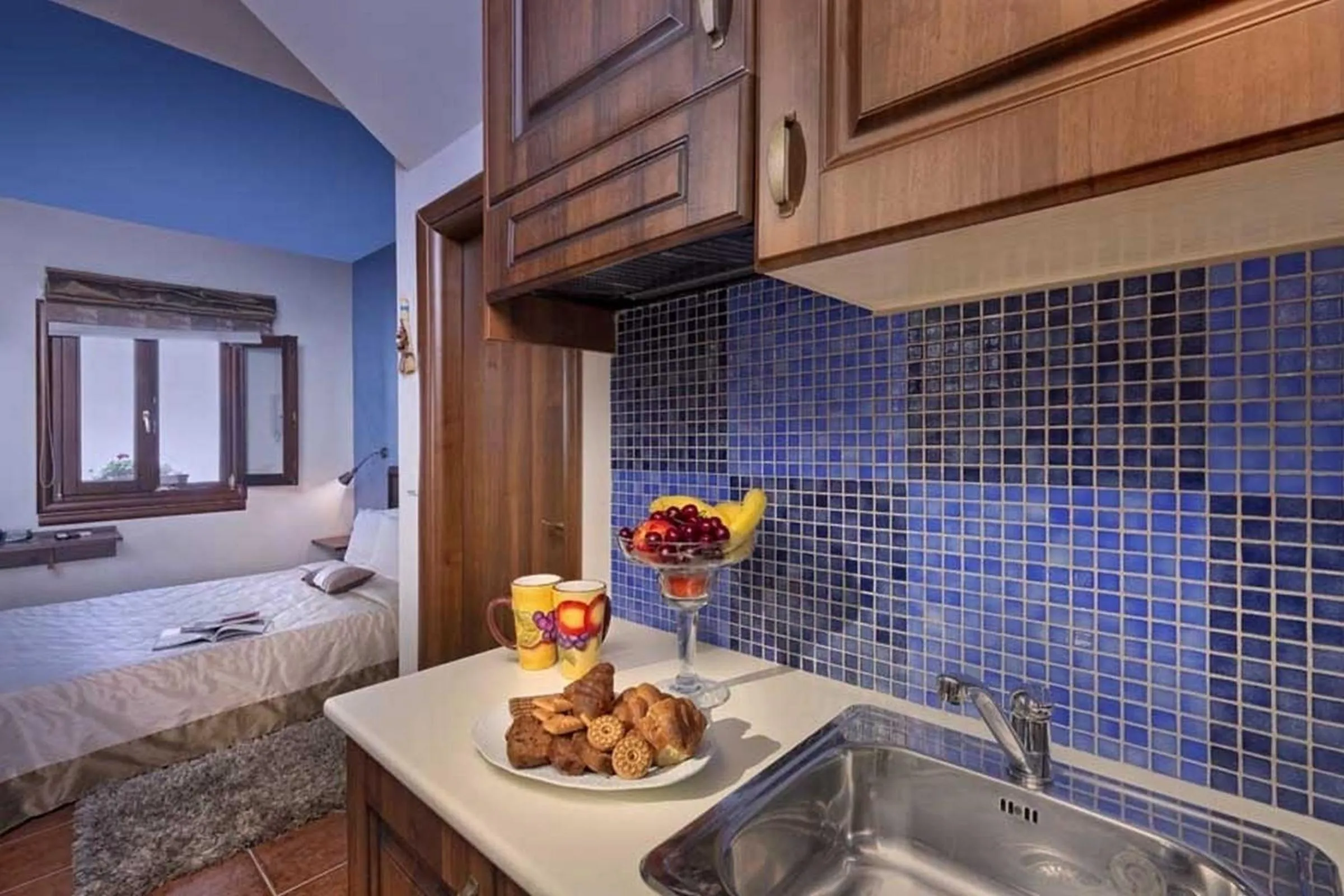 Kitchen or kitchenette, Bed in Hotel Petradi