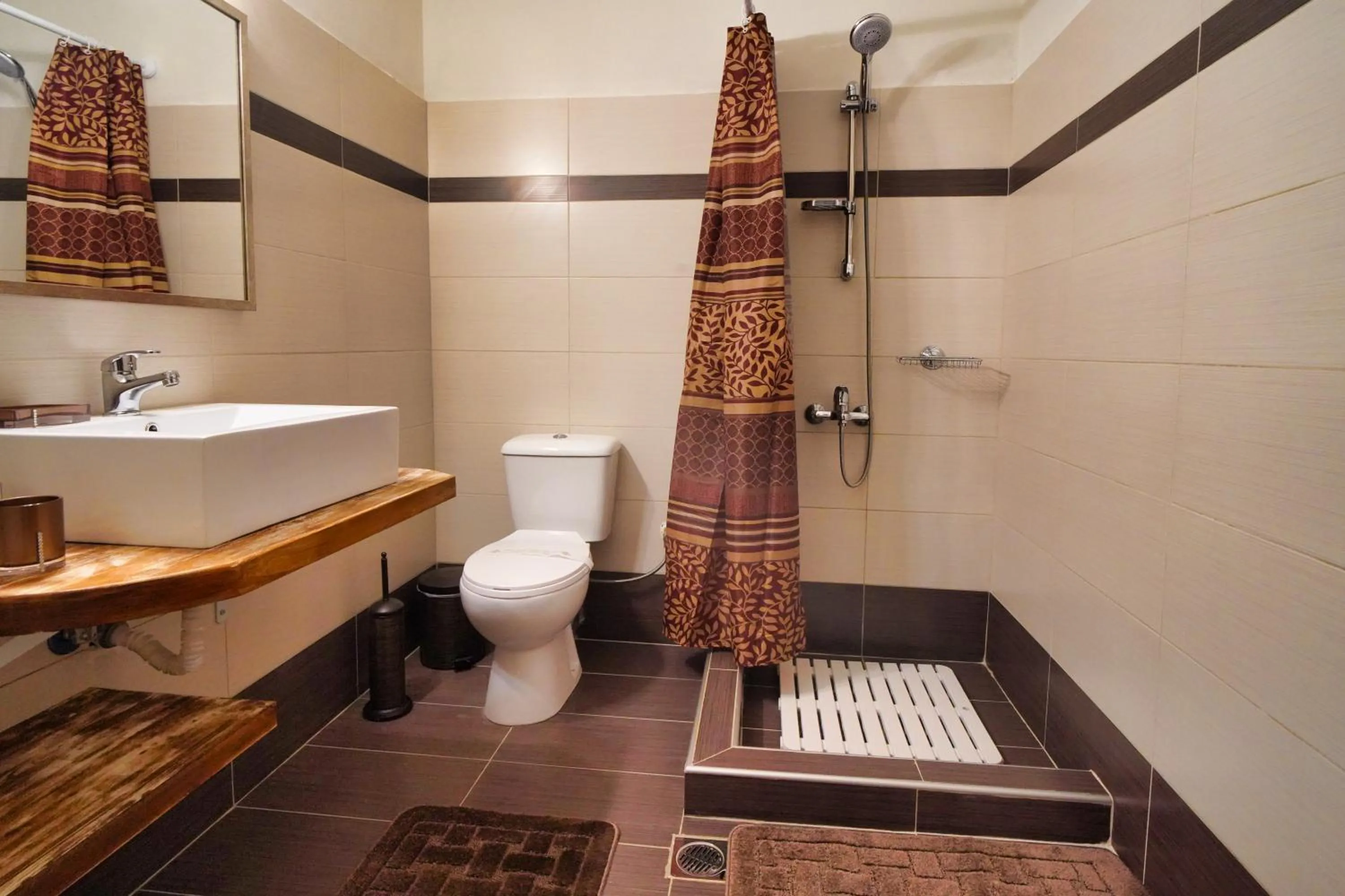 Bathroom in Hotel Petradi