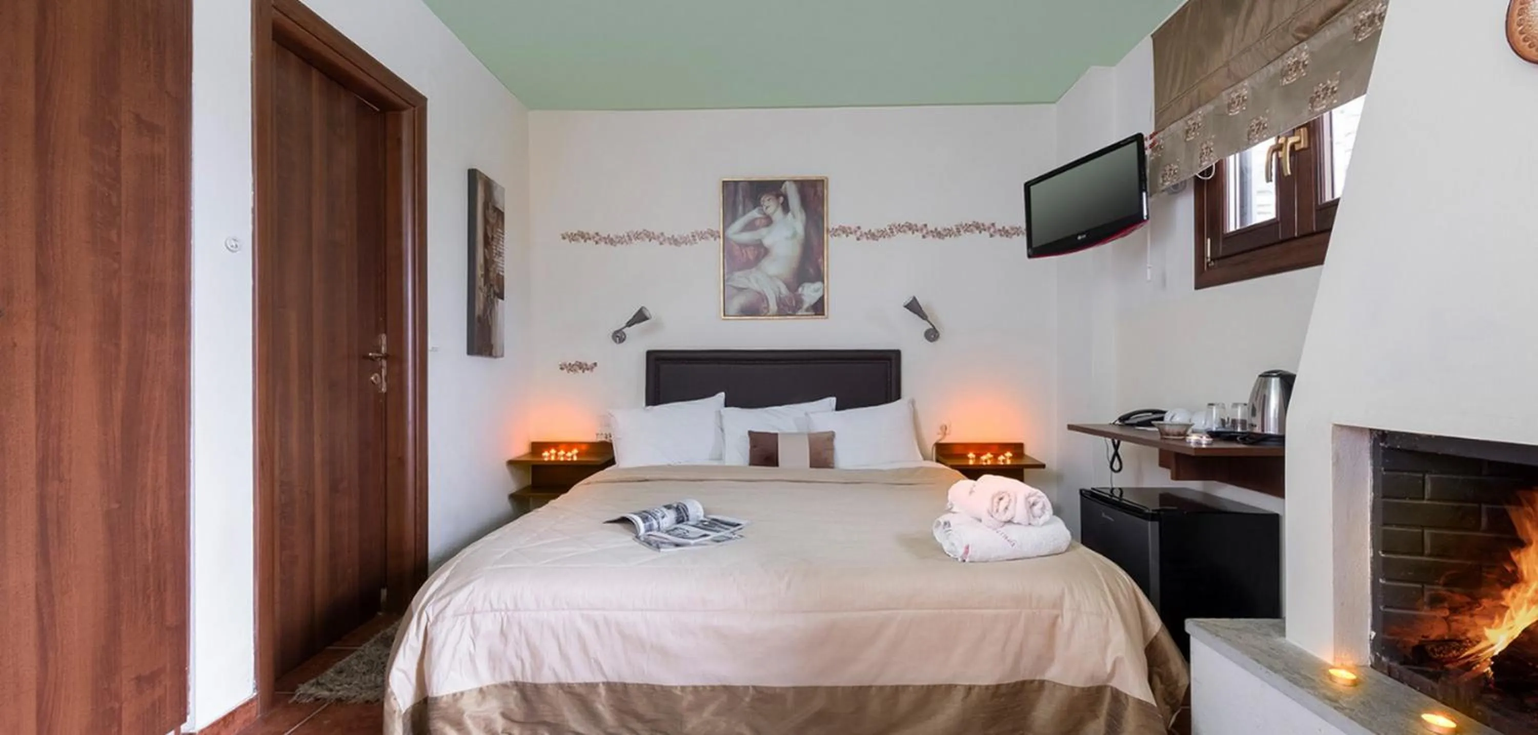 Photo of the whole room, Bed in Hotel Petradi