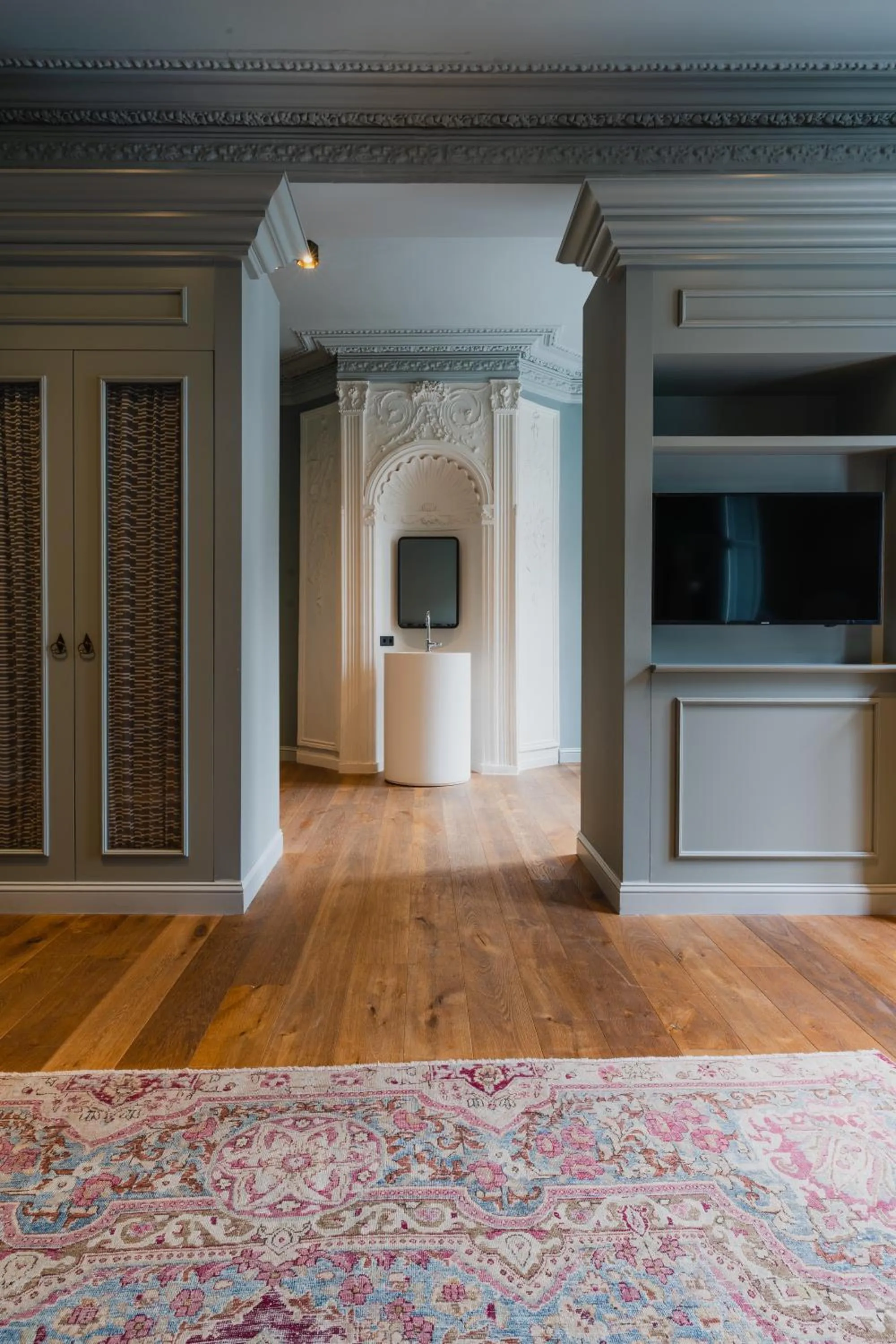 Decorative detail in Hotel Monastère Maastricht