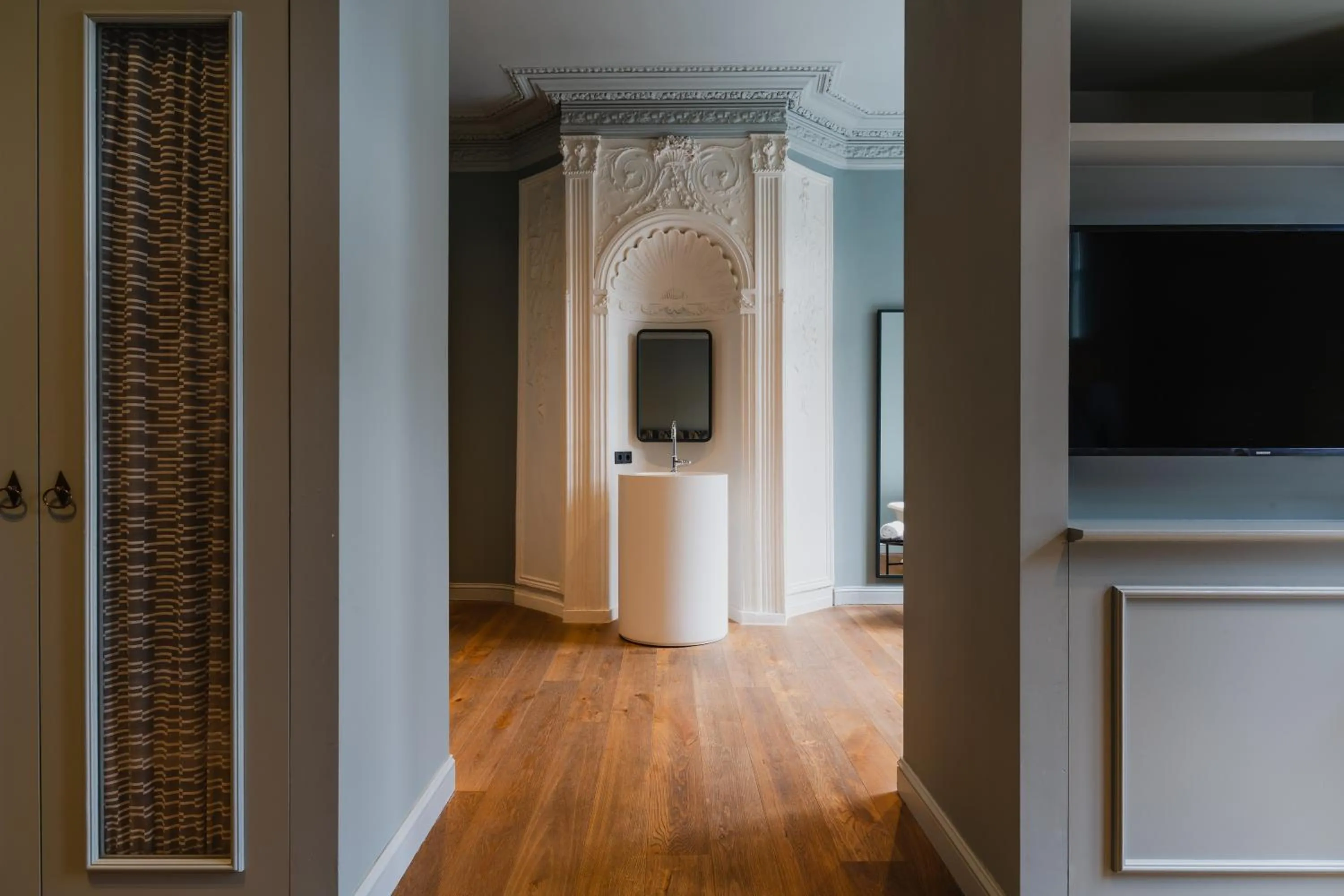 Decorative detail in Hotel Monastère Maastricht