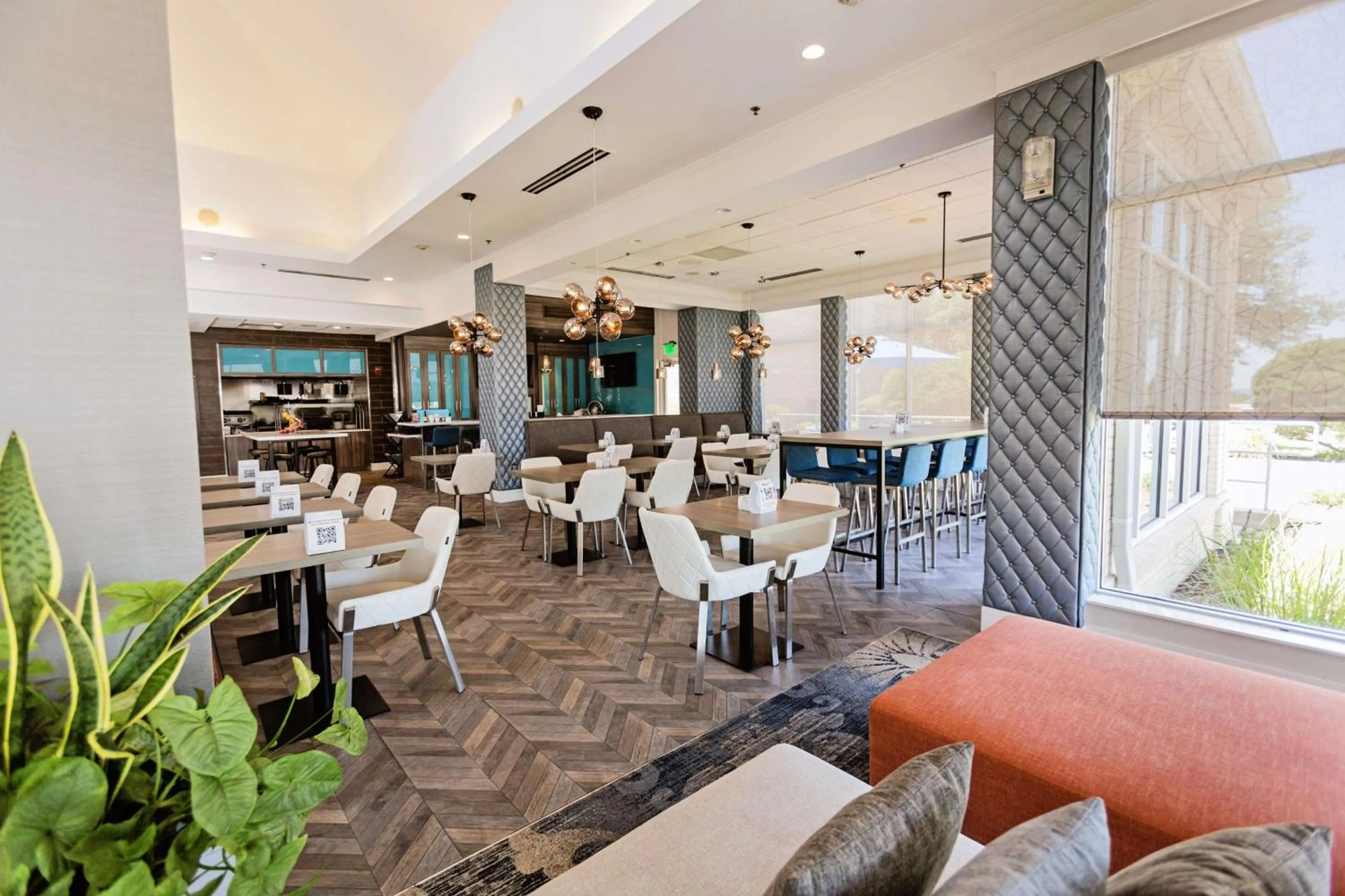 Lounge or bar in Hilton Garden Inn Temple Medical Center