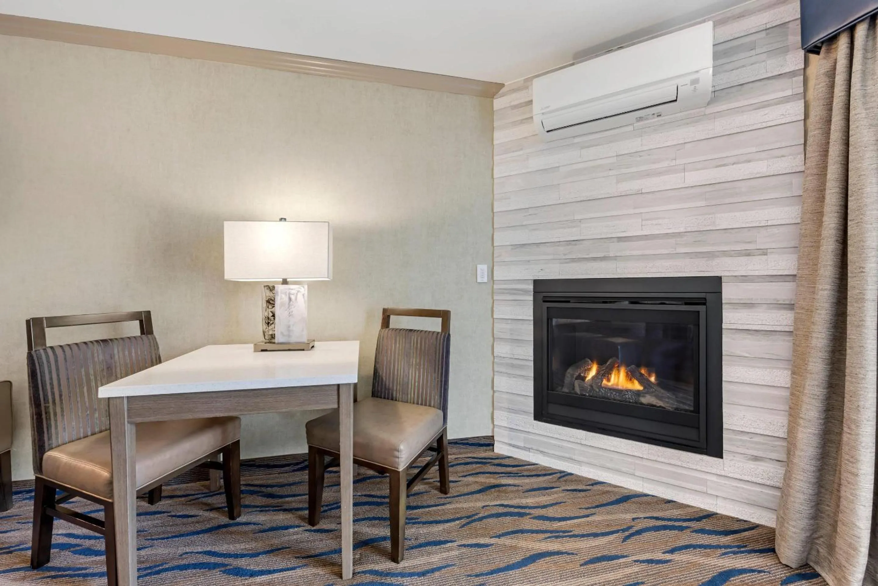 Bedroom in Elizabeth Oceanfront Suites, an Ascend Collection Hotel