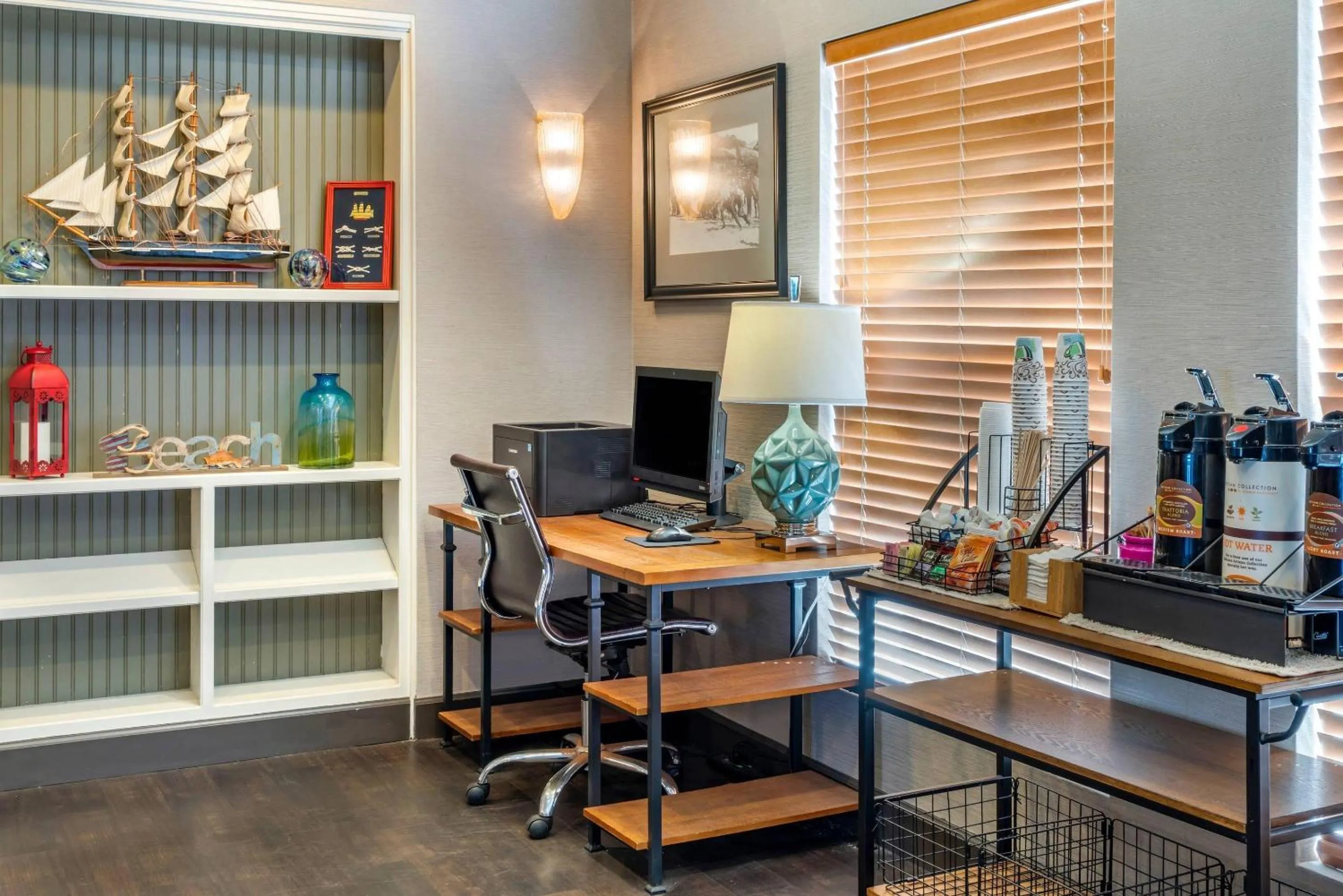 Business facilities in Elizabeth Oceanfront Suites, an Ascend Collection Hotel