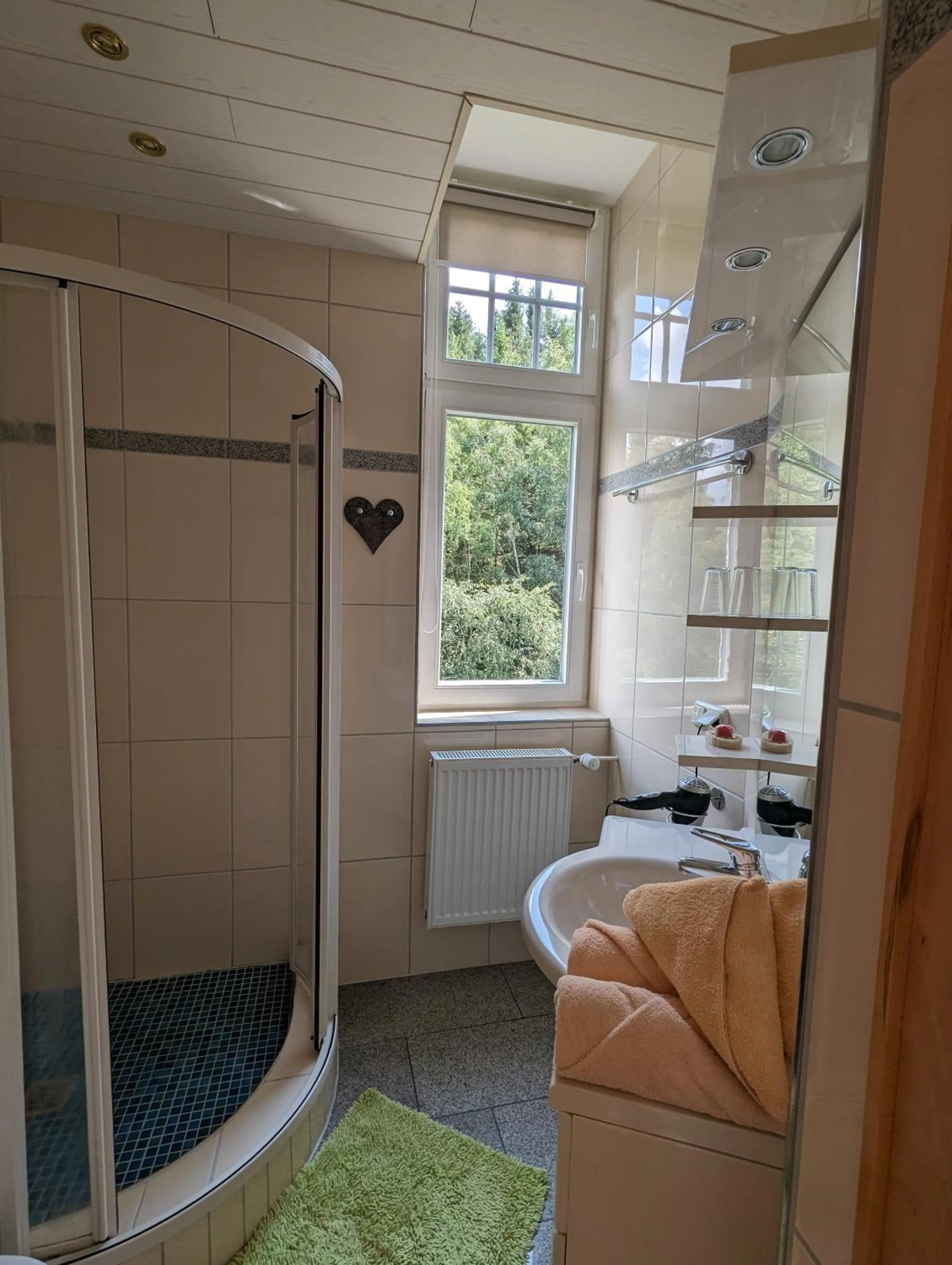 Photo of the whole room in Waldgasthaus & Berghotel Steinerne Renne