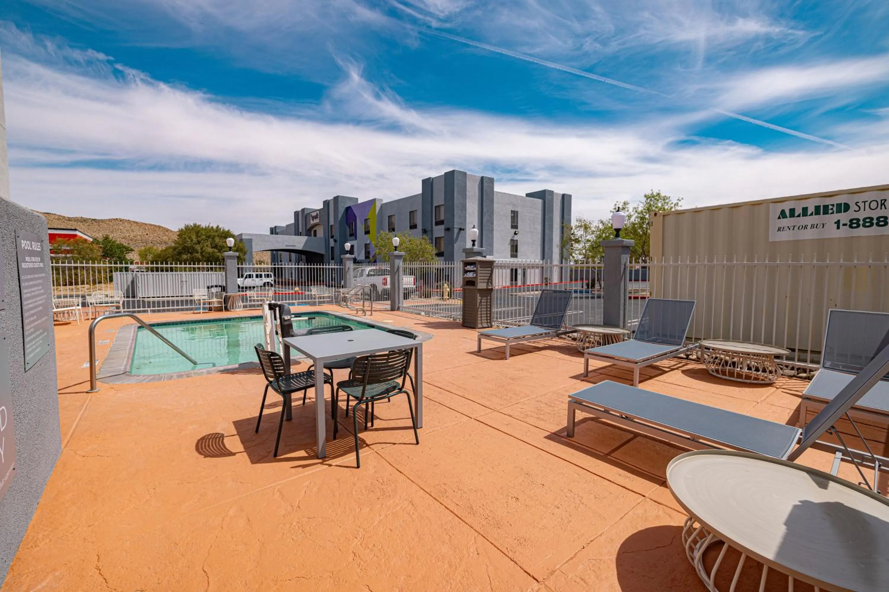 Swimming pool in Spark by Hilton Yucca Valley Joshua Tree