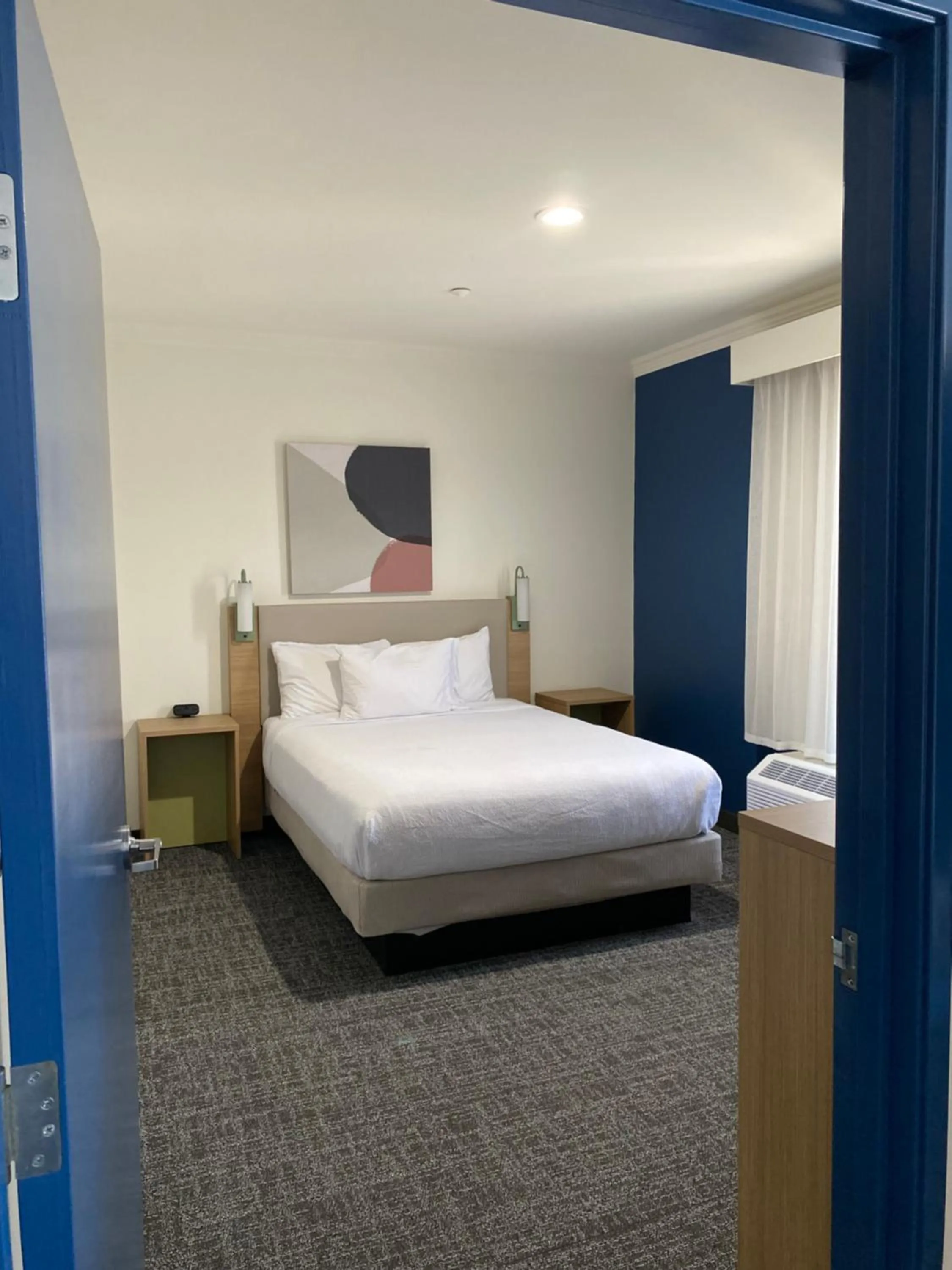 Bedroom, Bed in Spark by Hilton Yucca Valley Joshua Tree