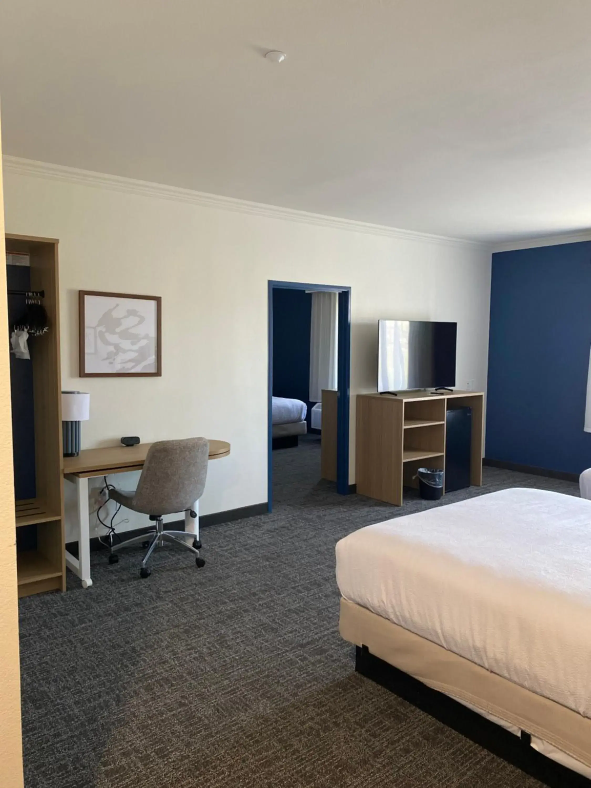 Bedroom, Bed in Spark by Hilton Yucca Valley Joshua Tree Bedroom, Bed in Spark by Hilton Yucca Valley Joshua Tree