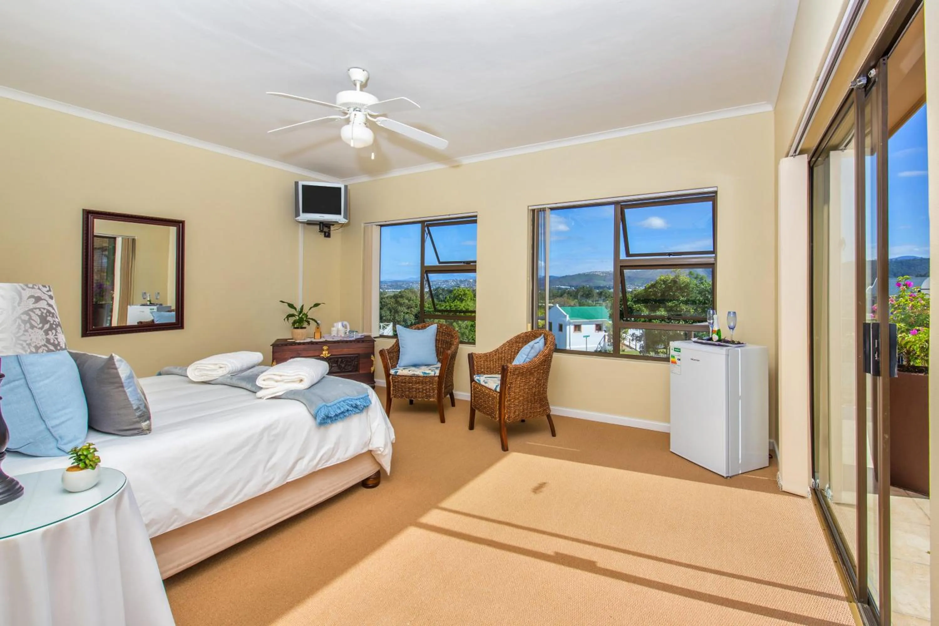 Bedroom, Bed in Bergsig B & B