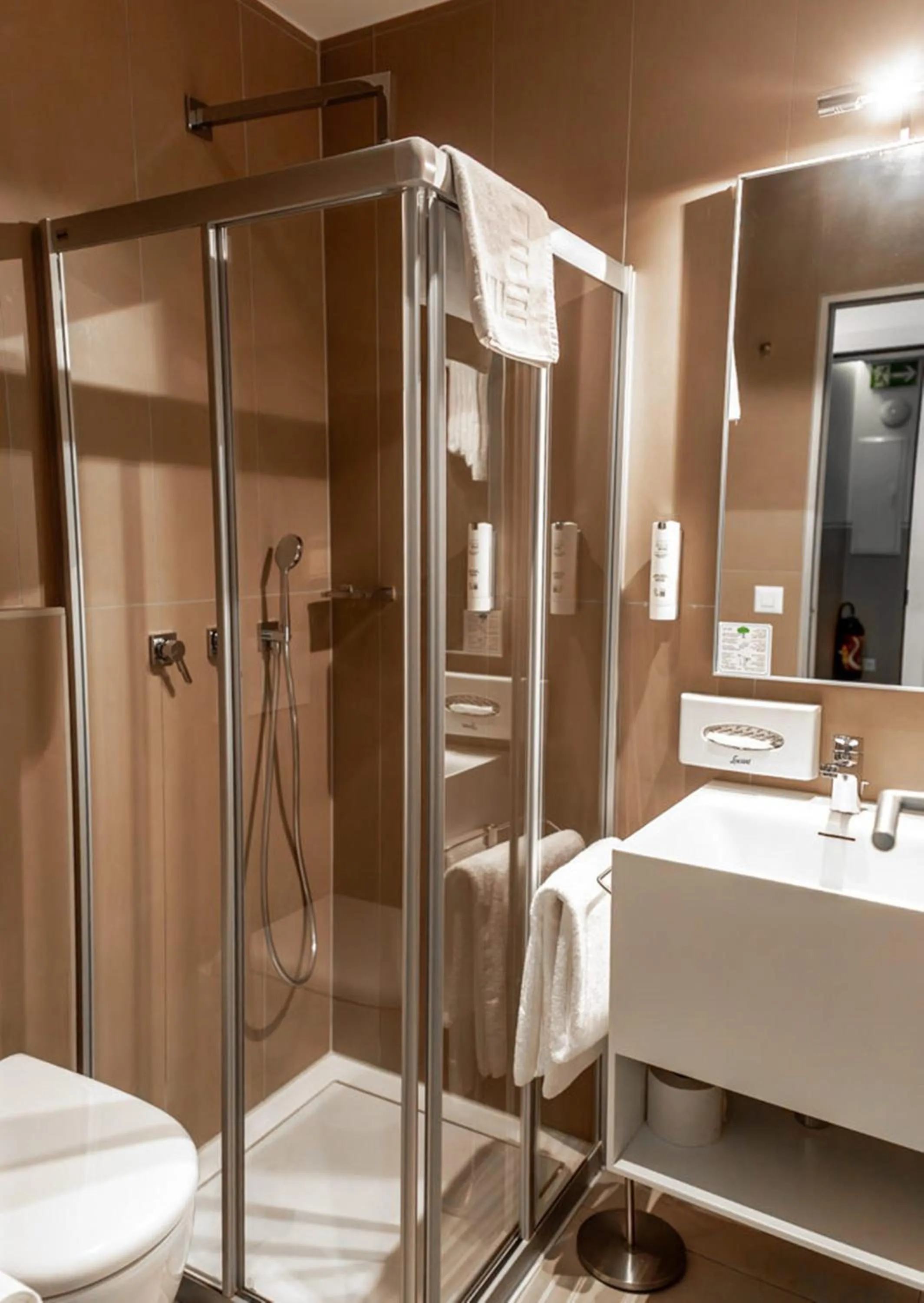 Shower in La Rouvenaz