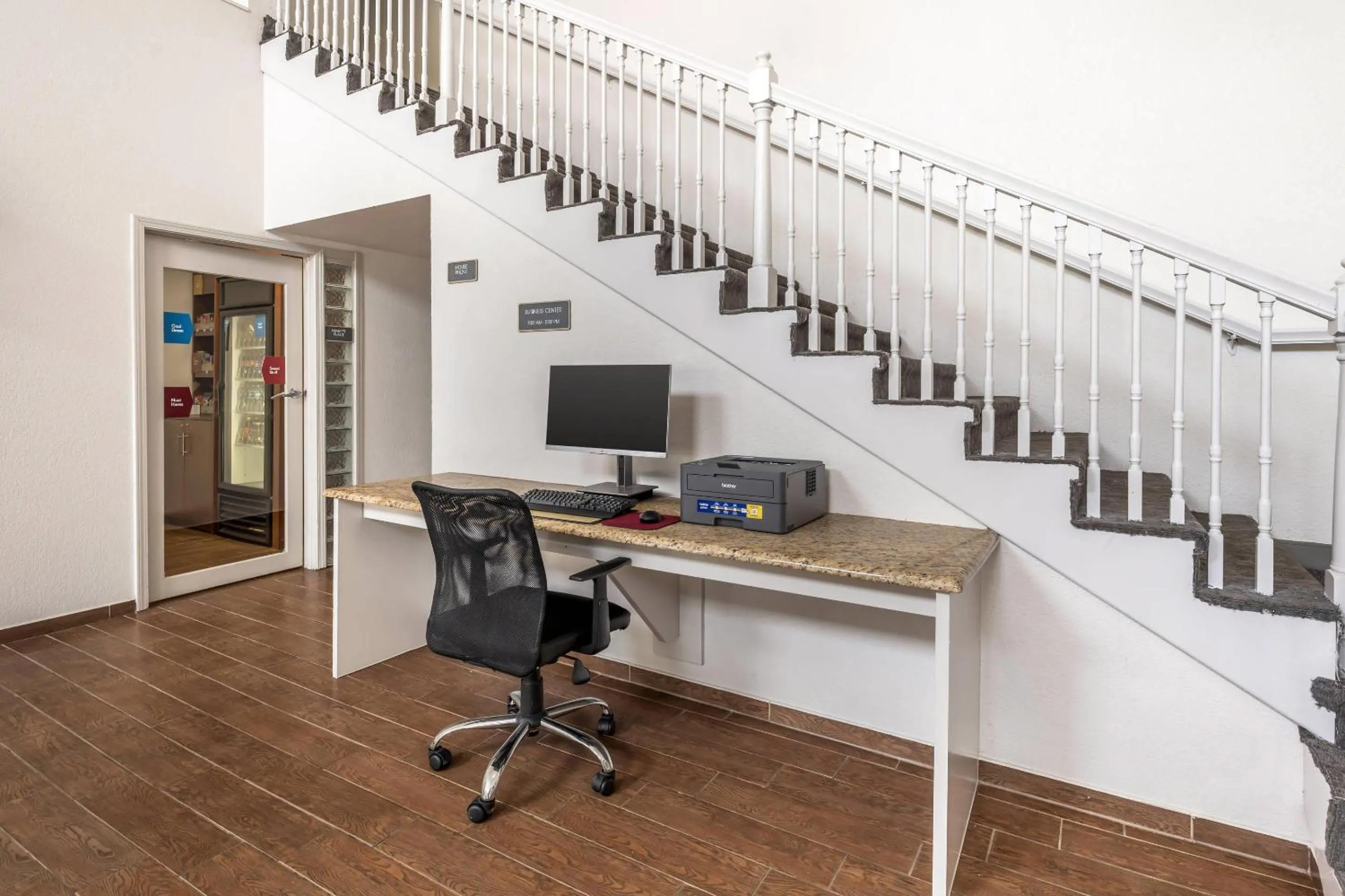 Business facilities in Comfort Suites Omaha Northwest