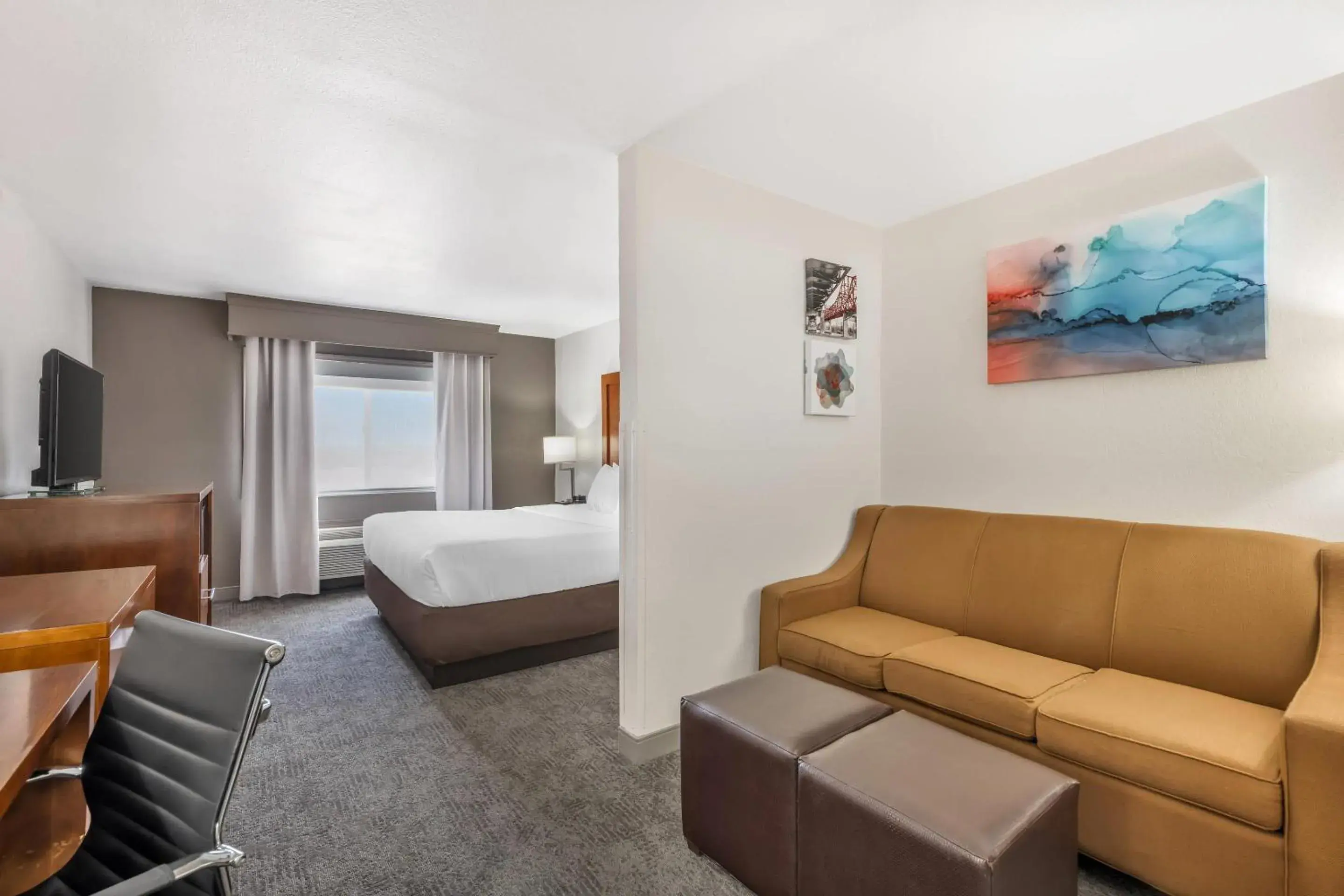 King Suite in Comfort Suites Omaha Northwest King Suite in Comfort Suites Omaha Northwest