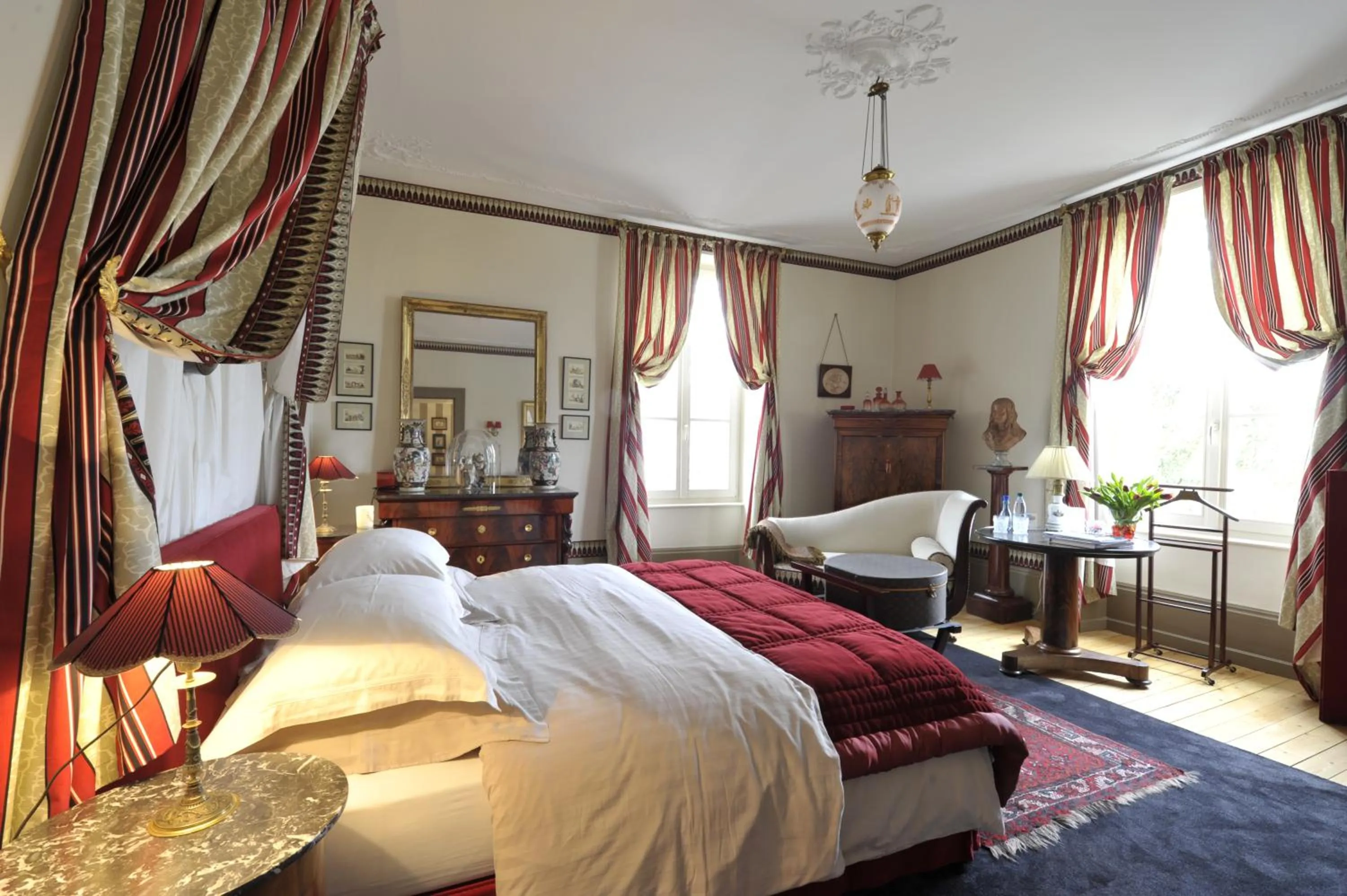Photo of the whole room, Bed in La Maison D'hôtes du Parc