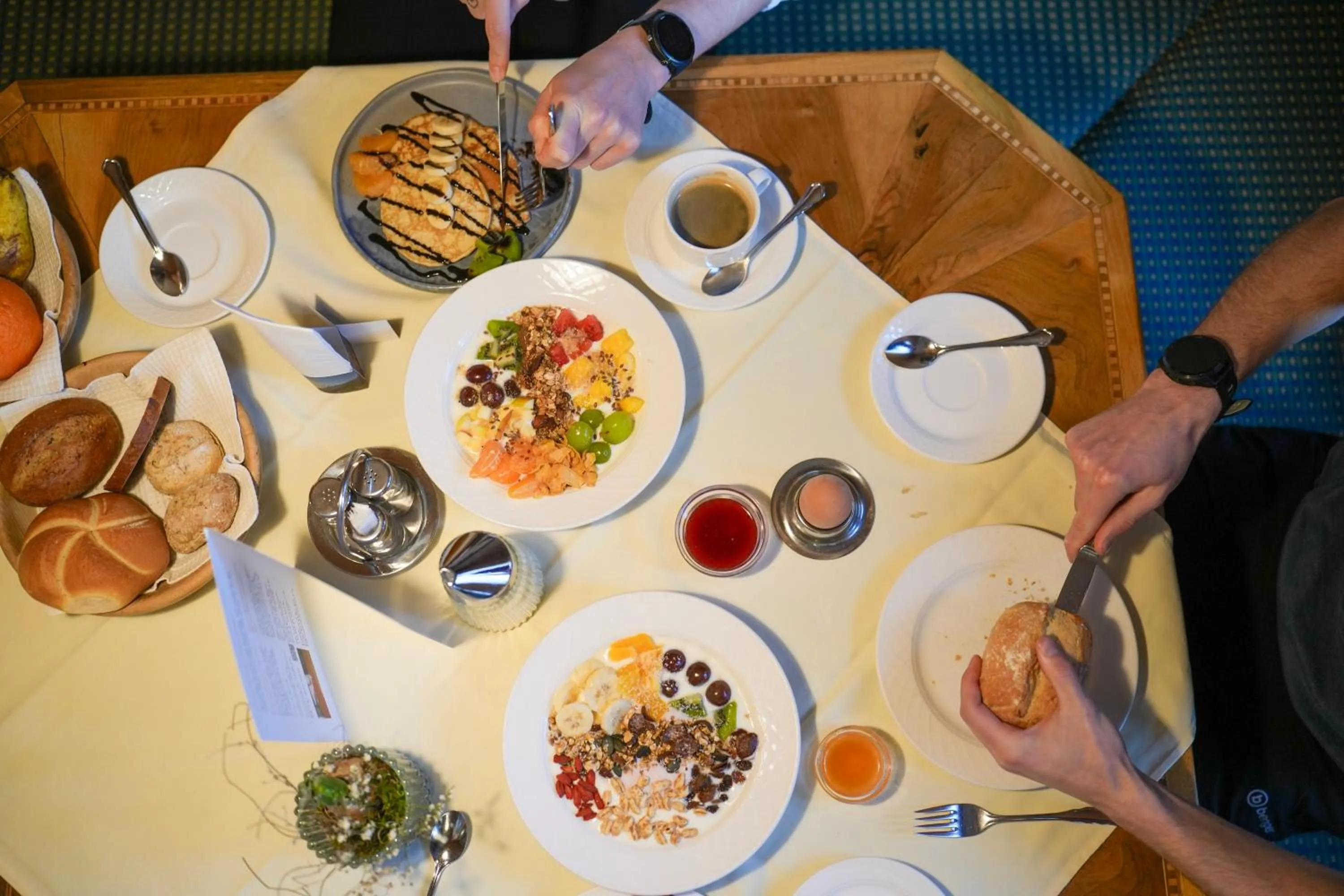 Breakfast in Sonne Bezau - Familotel Bregenzerwald