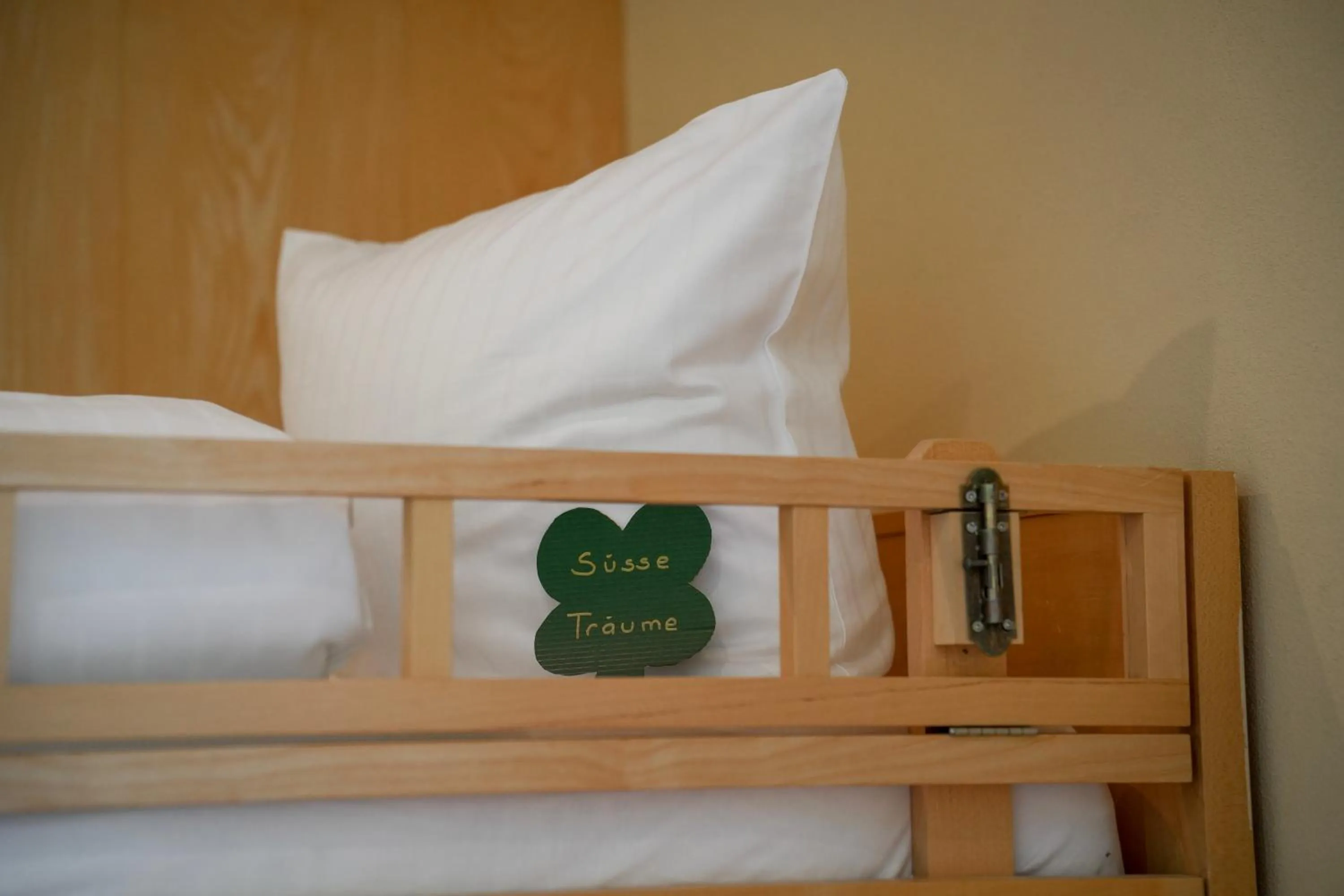 Family, Bed in Sonne Bezau - Familotel Bregenzerwald