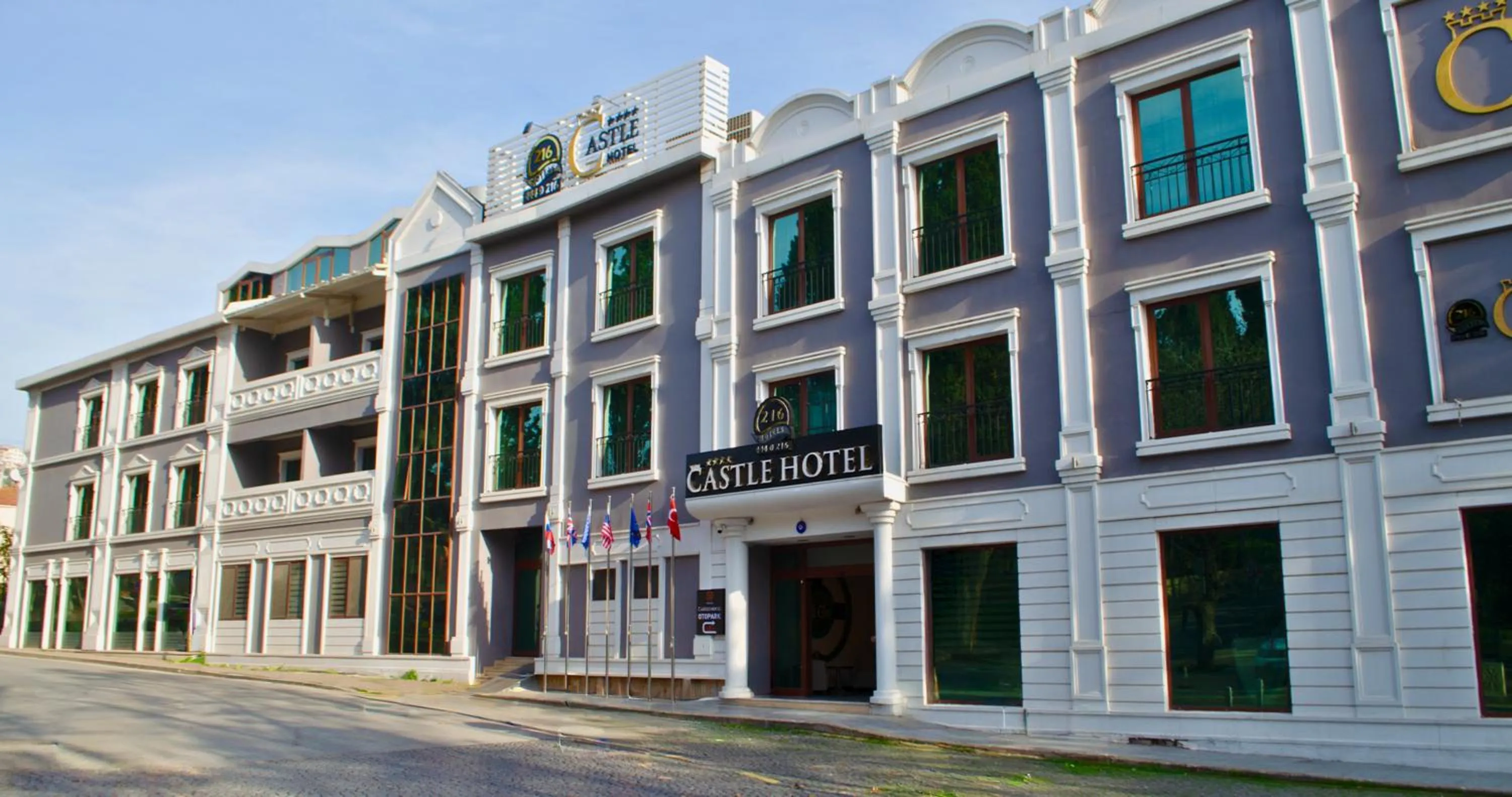 Property building in 216 Castle Hotel