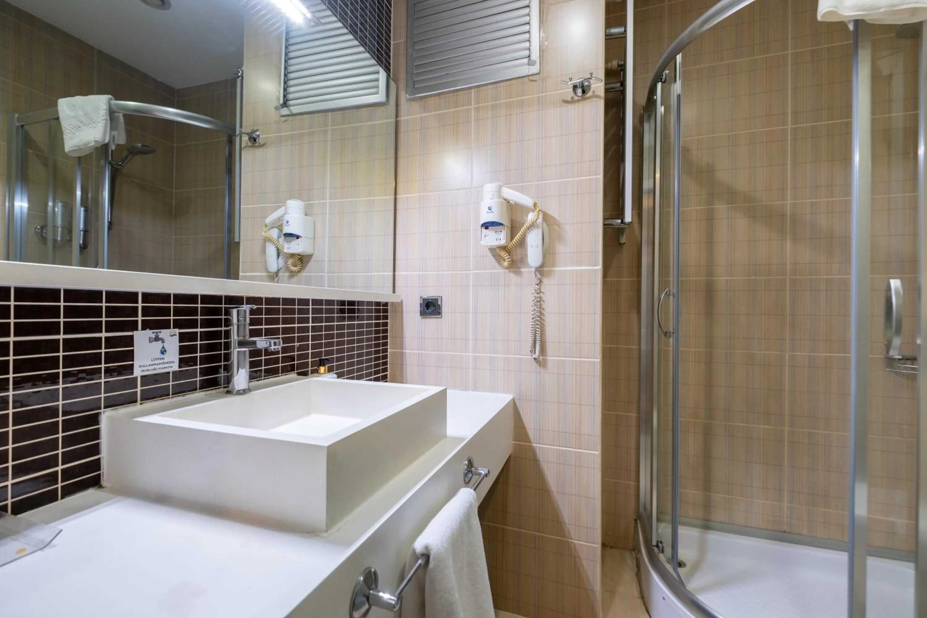 Bathroom in 216 Castle Hotel