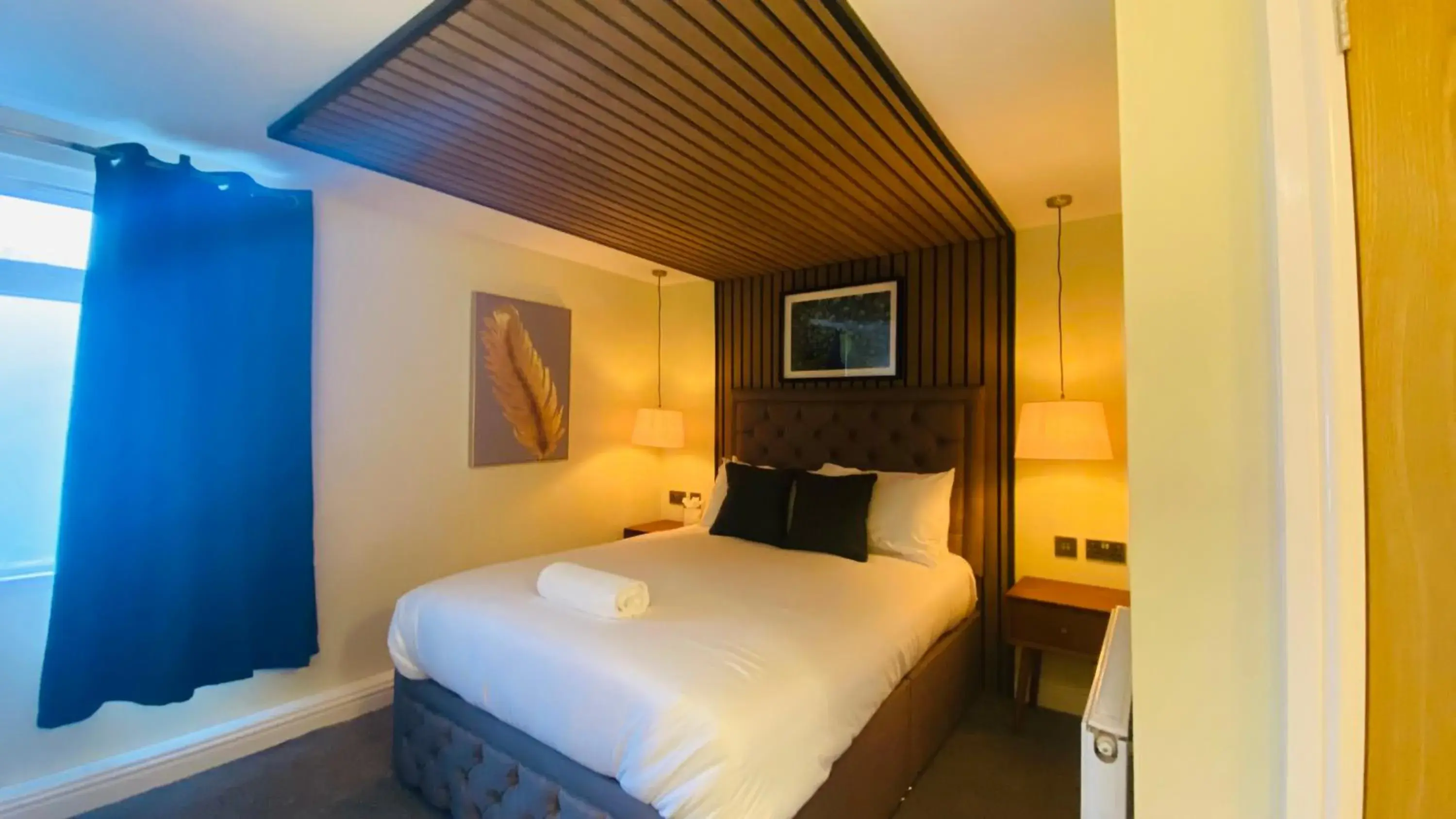 King Room in The Suffolk Hotel King Room in The Suffolk Hotel