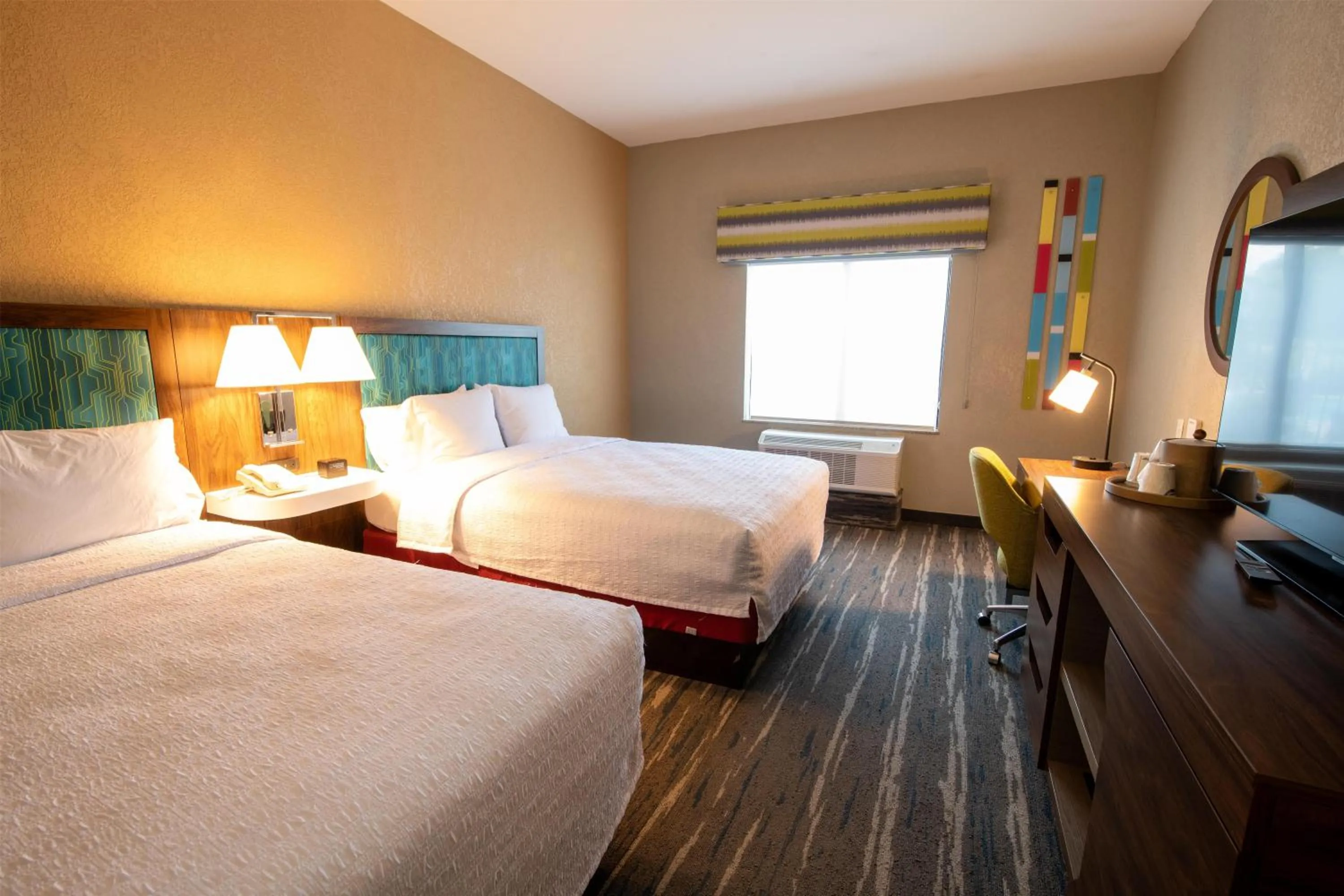 Bed in Hampton Inn & Suites College Station