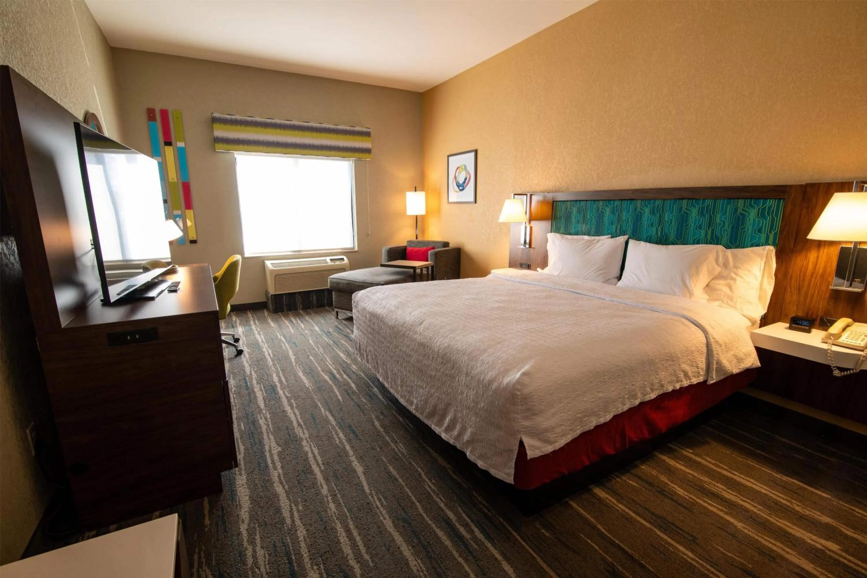 Bed in Hampton Inn & Suites College Station