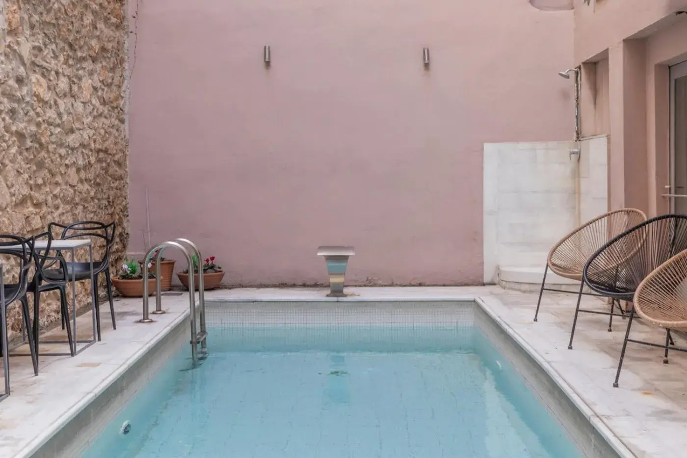 Swimming pool in Art Suites Athens Swimming pool in Art Suites Athens