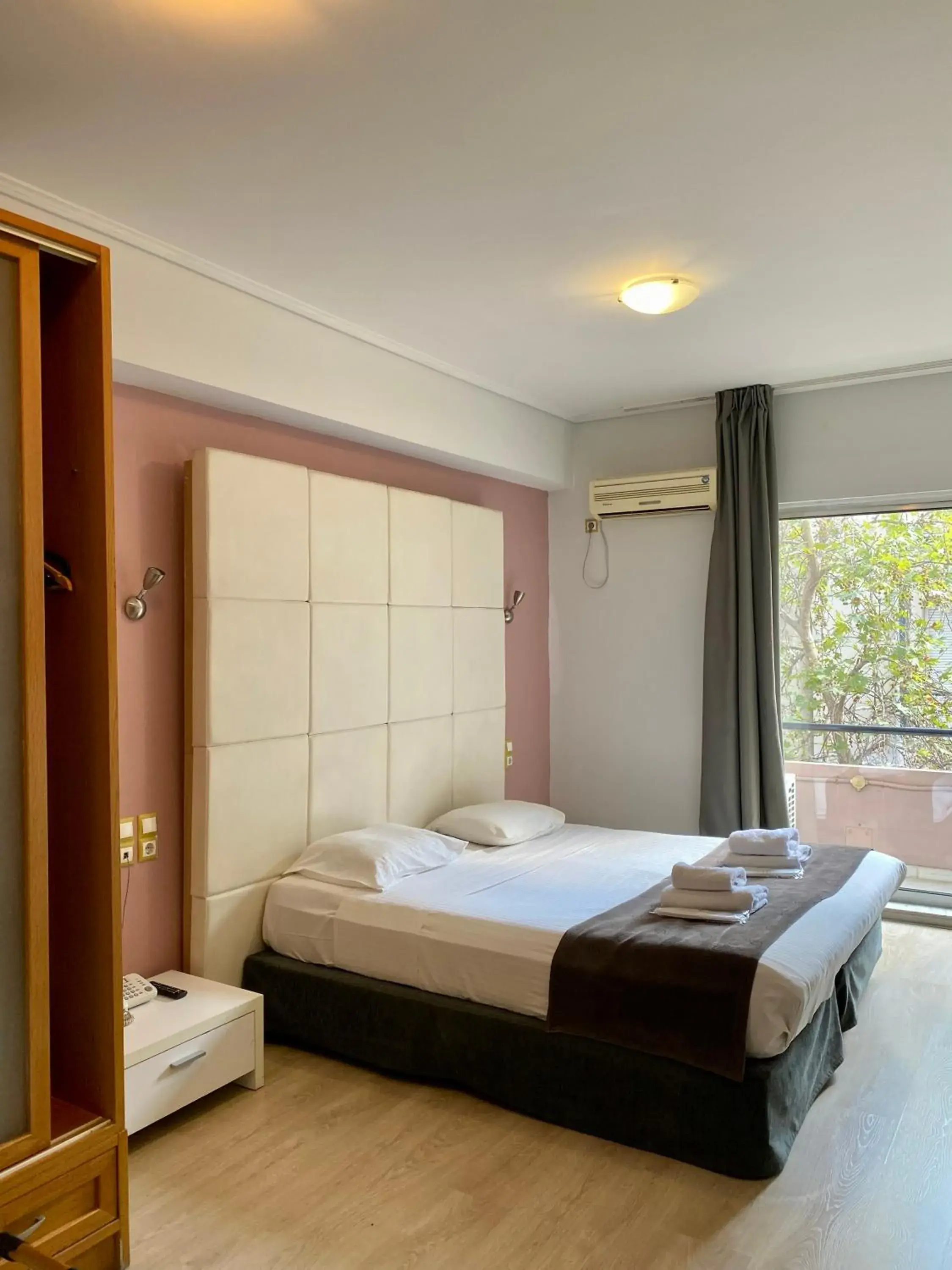 Bed in Art Suites Athens Bed in Art Suites Athens