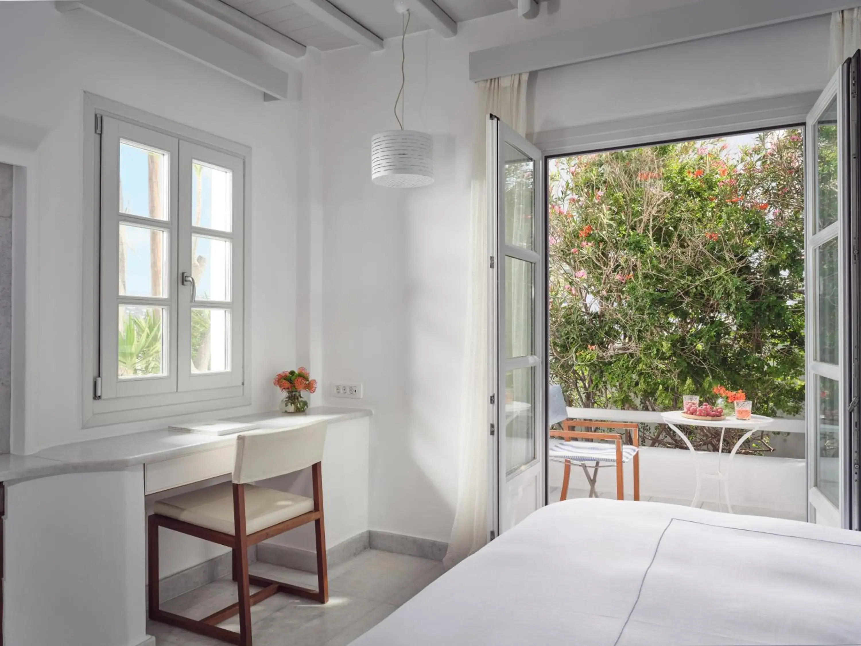 Junior Suite with Courtyard View in Belvedere Mykonos - Main Hotel - The Leading Hotels of the World Junior Suite with Courtyard View in Belvedere Mykonos - Main Hotel - The Leading Hotels of the World