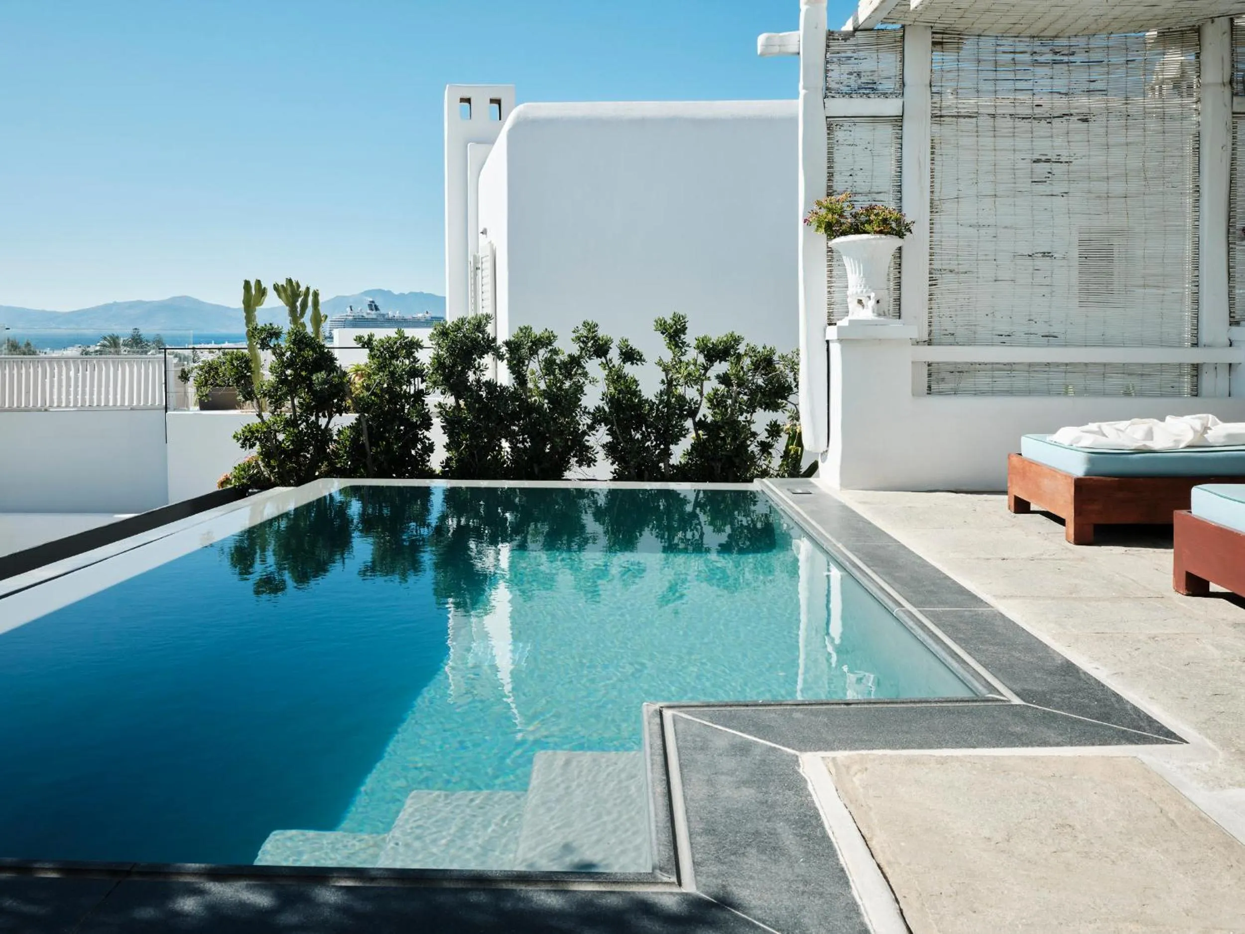 Patio in Belvedere Mykonos - Main Hotel - The Leading Hotels of the World