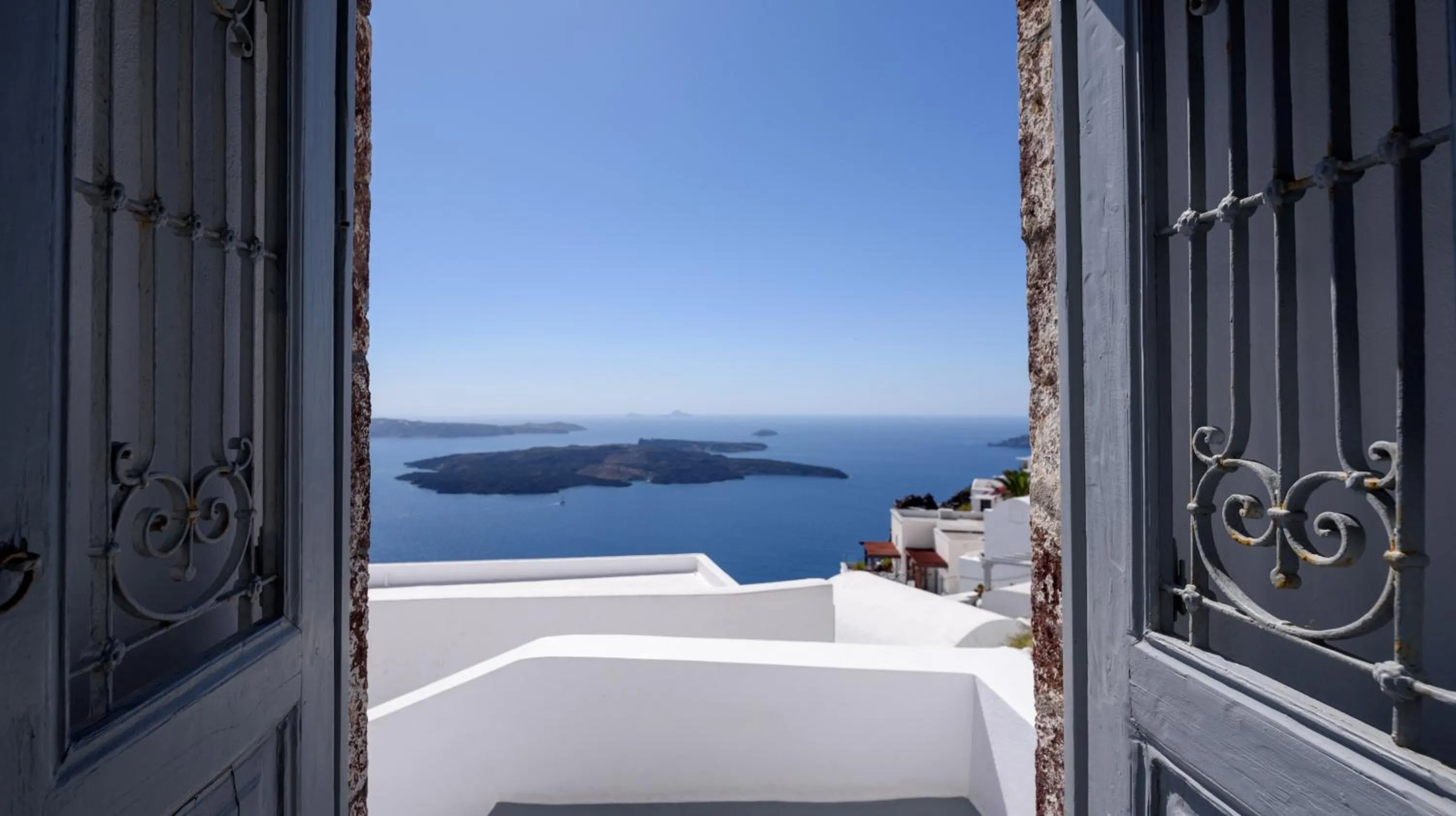 Facade/entrance in Senses Suites