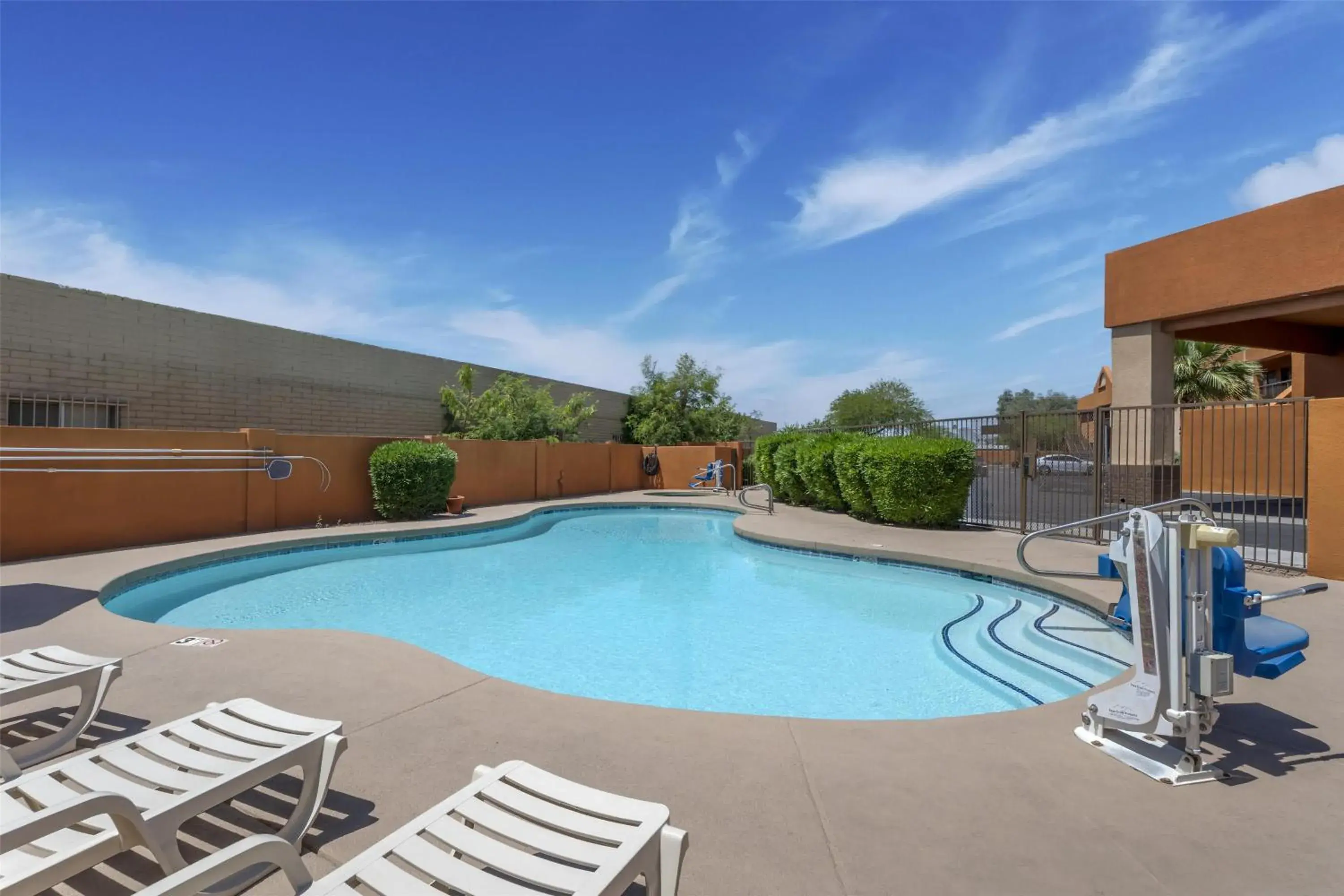 Pool view in Best Western Inn of Chandler Pool view in Best Western Inn of Chandler