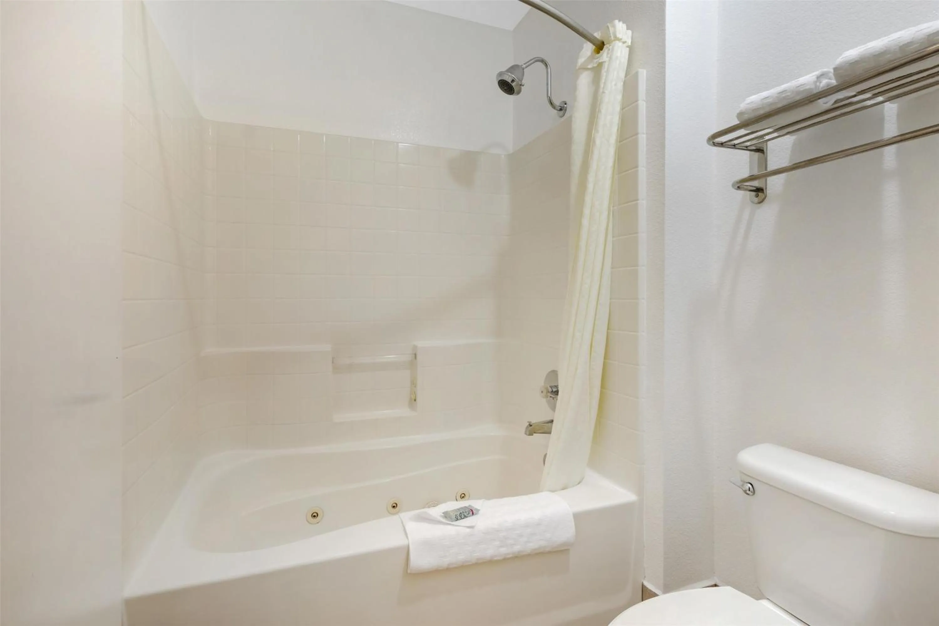 Bathroom in Best Western Inn of Chandler