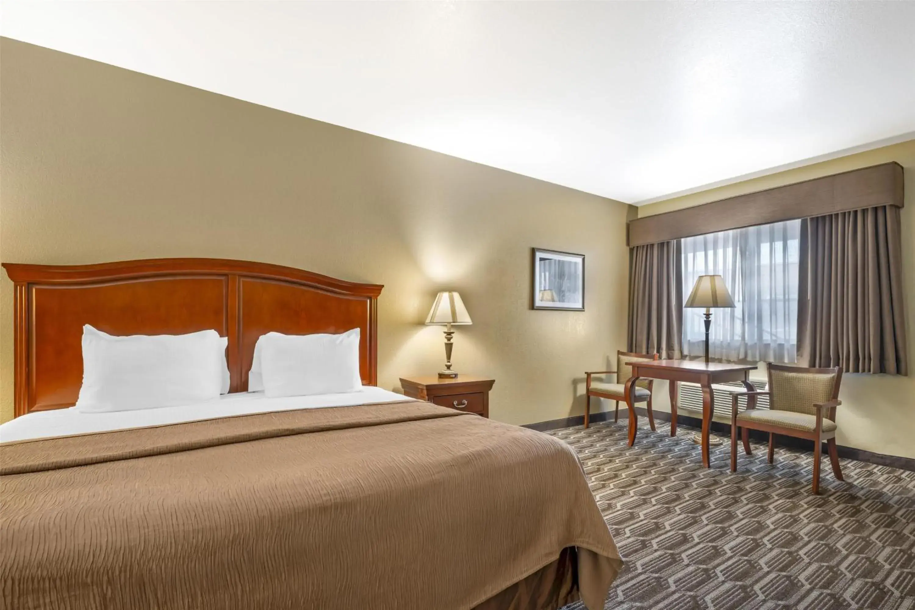 Bedroom, Bed in Best Western Inn of Chandler Bedroom, Bed in Best Western Inn of Chandler