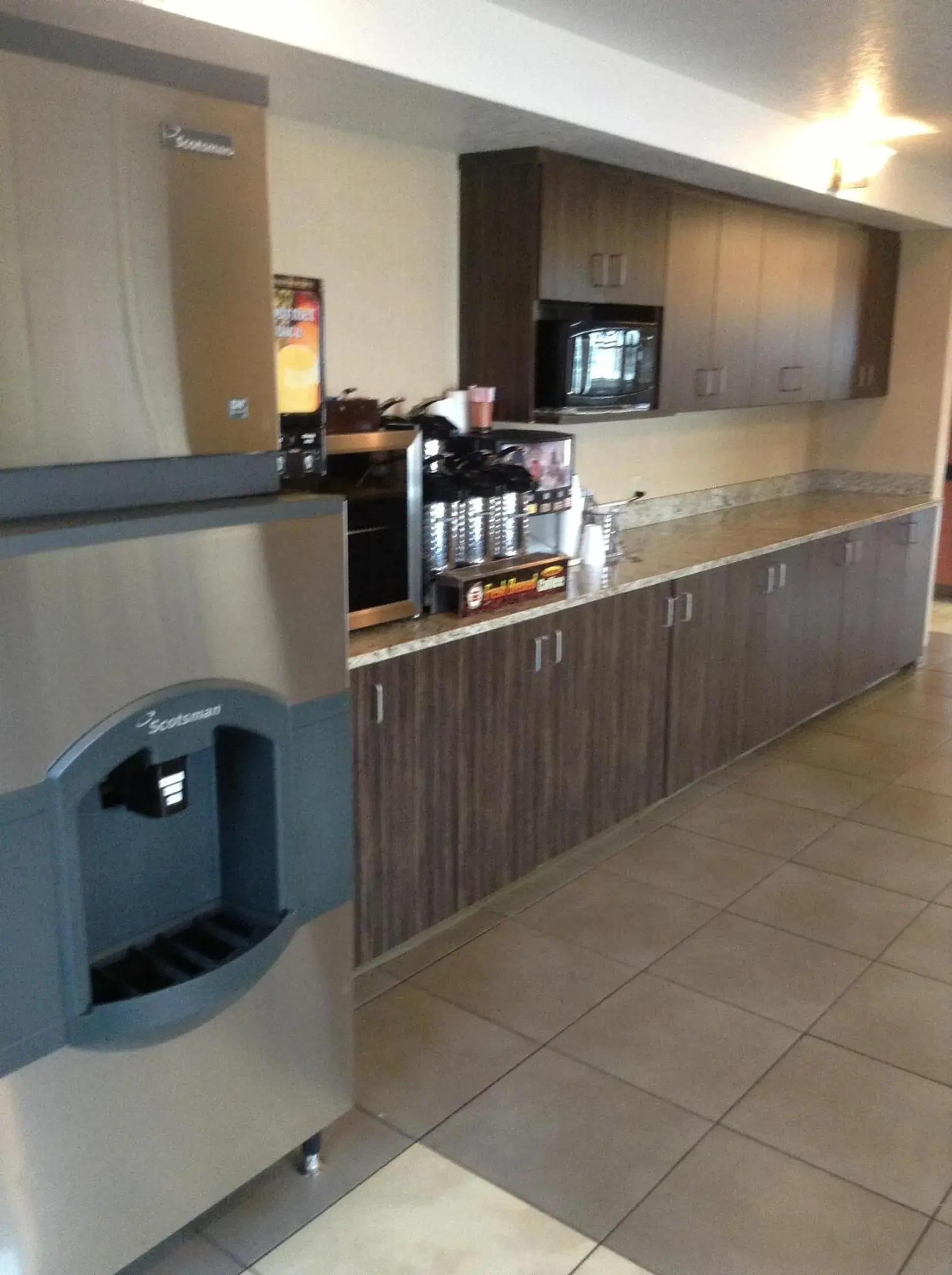 Restaurant/places to eat in Inn America - Boise Restaurant/places to eat in Inn America - Boise