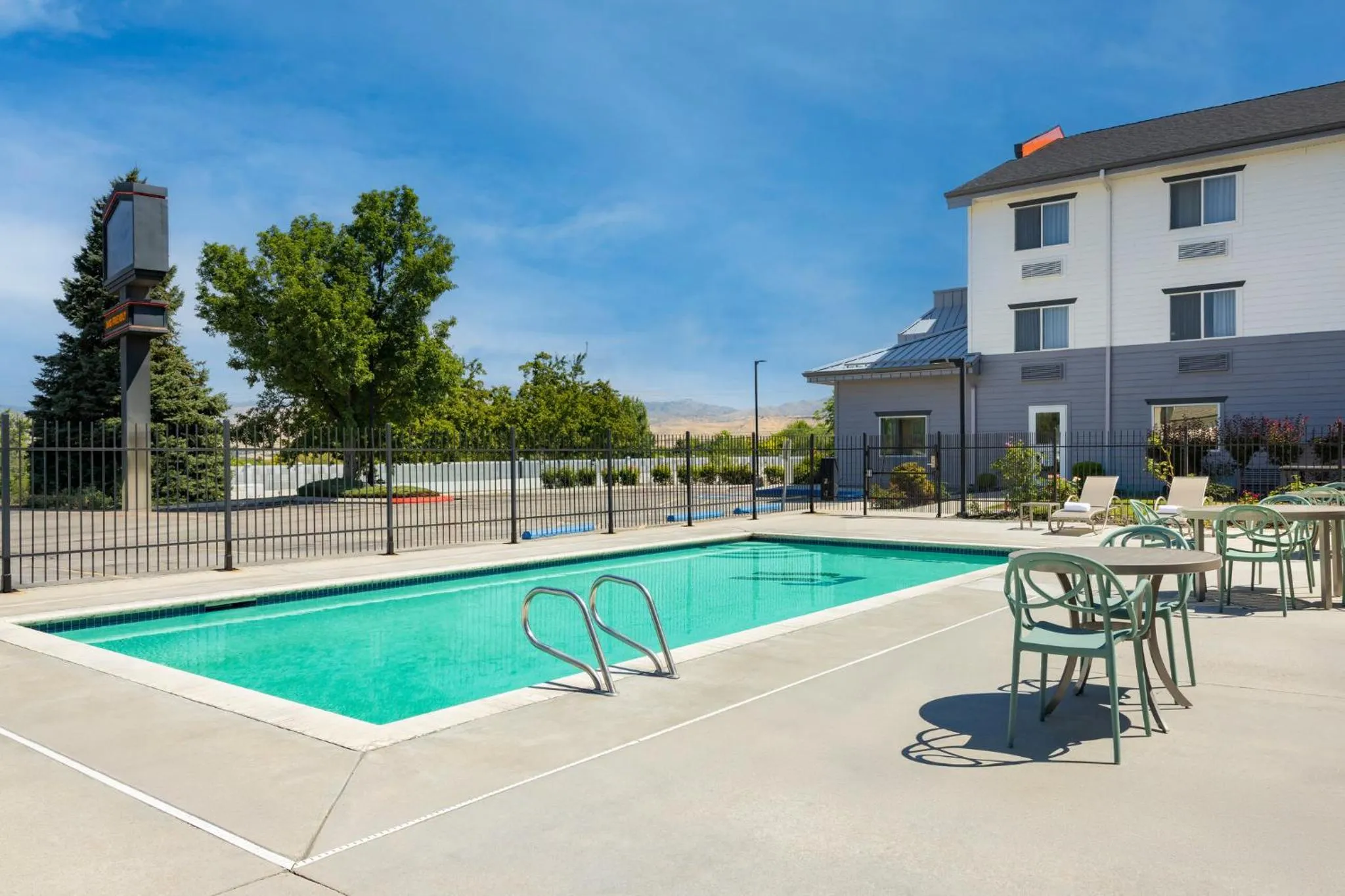 Swimming pool in Garner Hotel Boise Airport by IHG