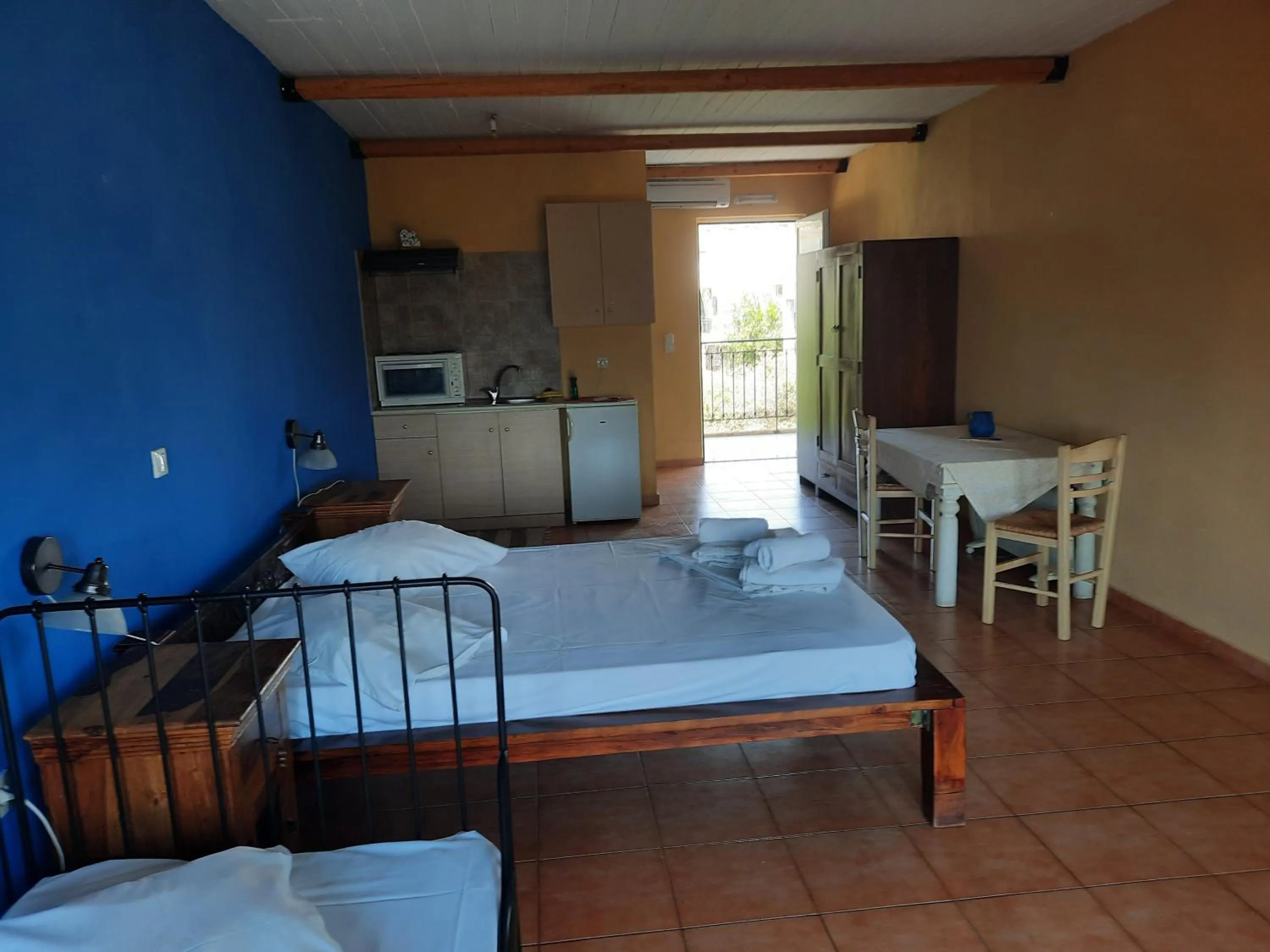 Bed in O Xenonas Ton Mylon