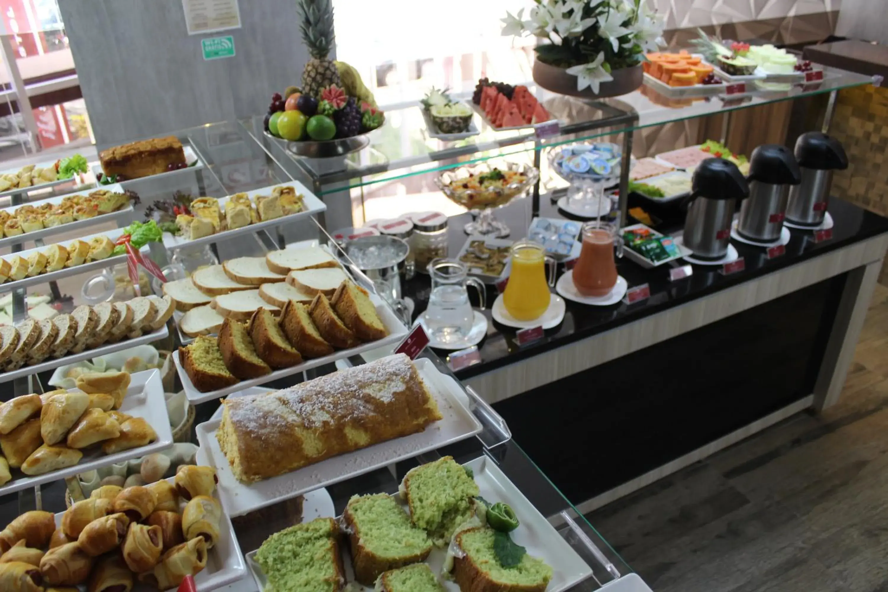 Food and drinks in Bristol Viçosa Hotel Food and drinks in Bristol Viçosa Hotel