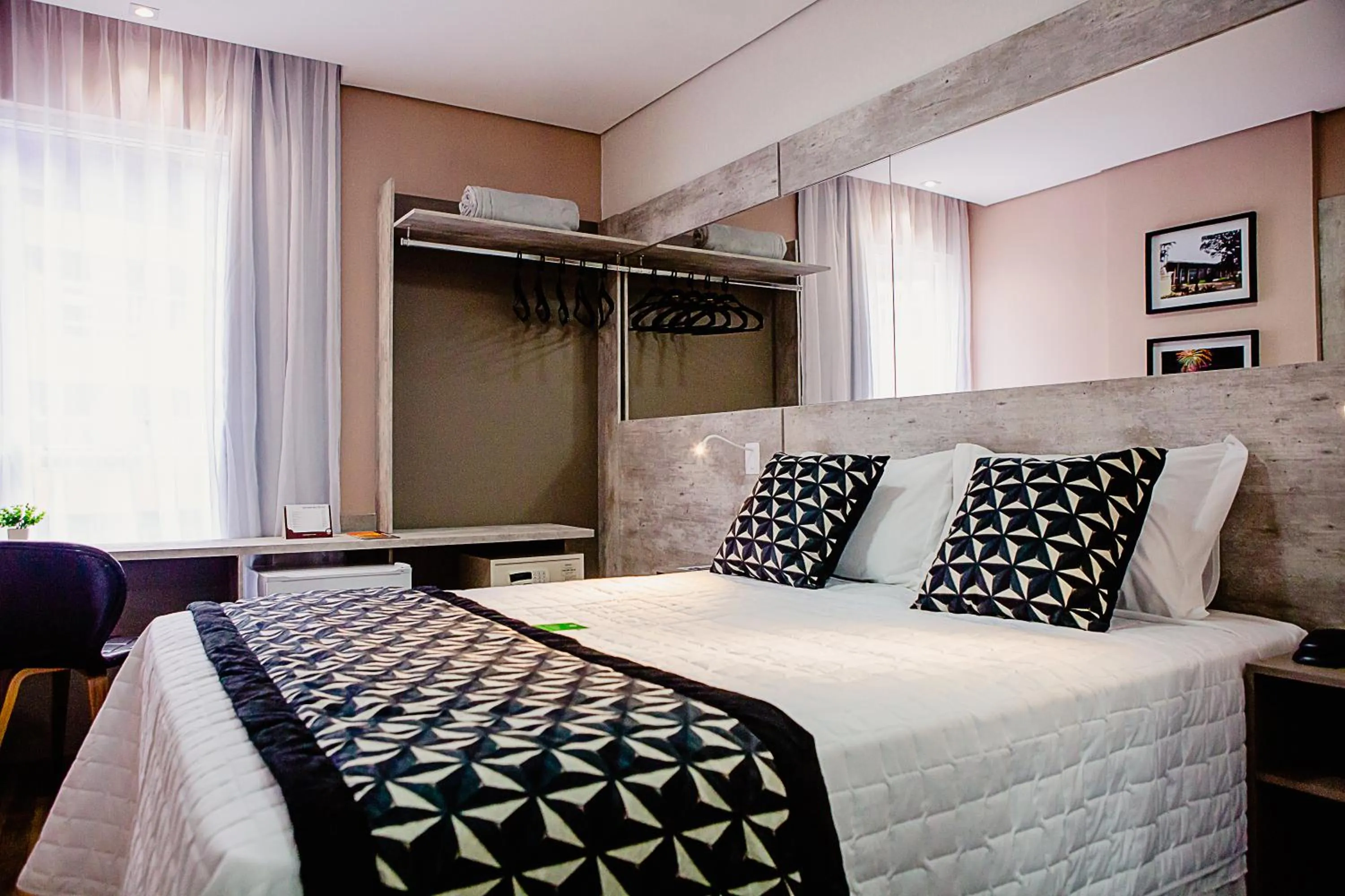 Bed in Bristol Viçosa Hotel