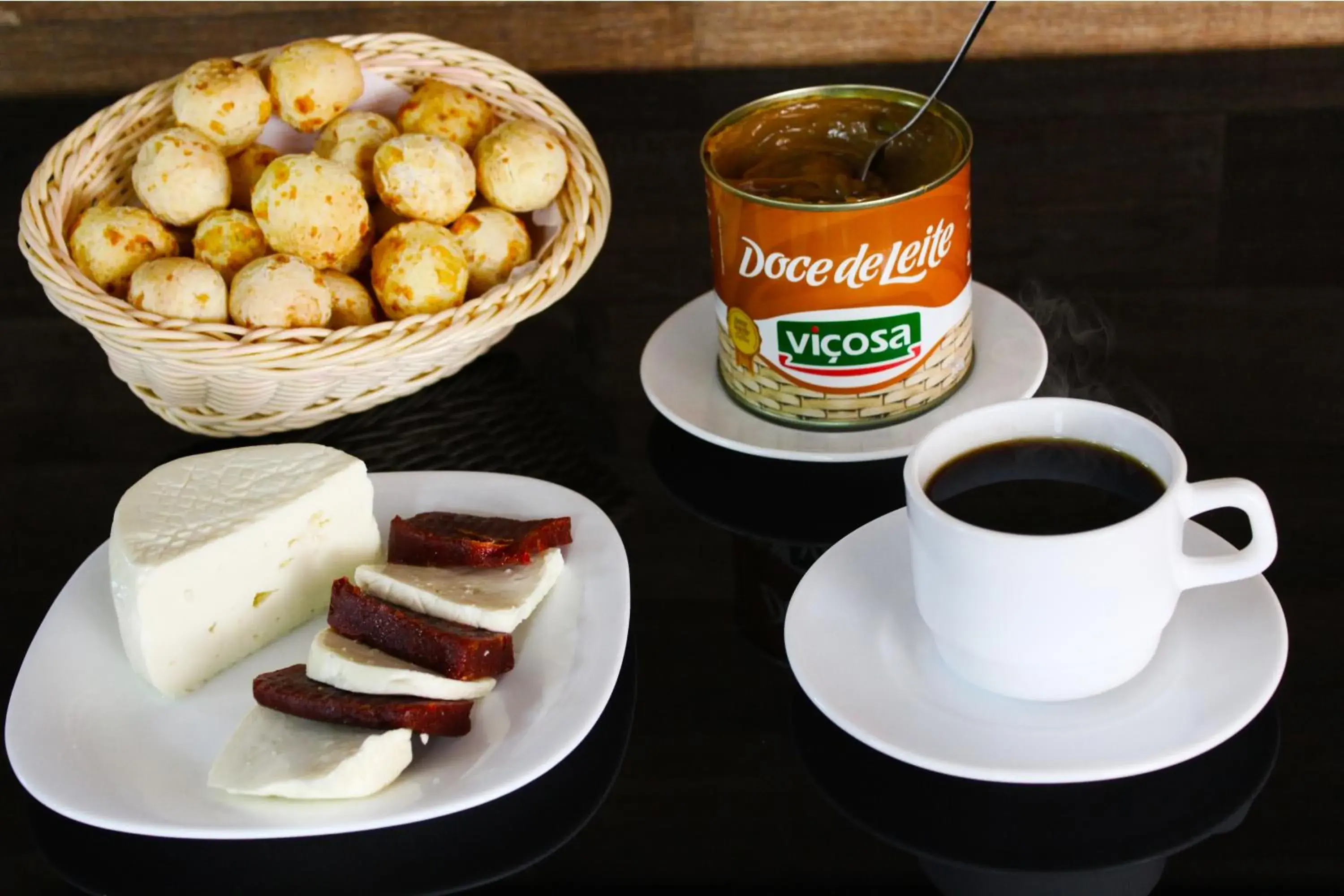 Food and drinks in Bristol Viçosa Hotel Food and drinks in Bristol Viçosa Hotel