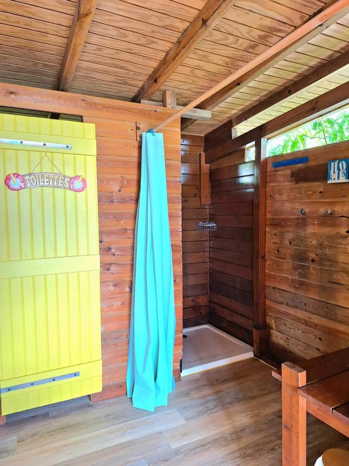 Gite LES CALEBASSIERS