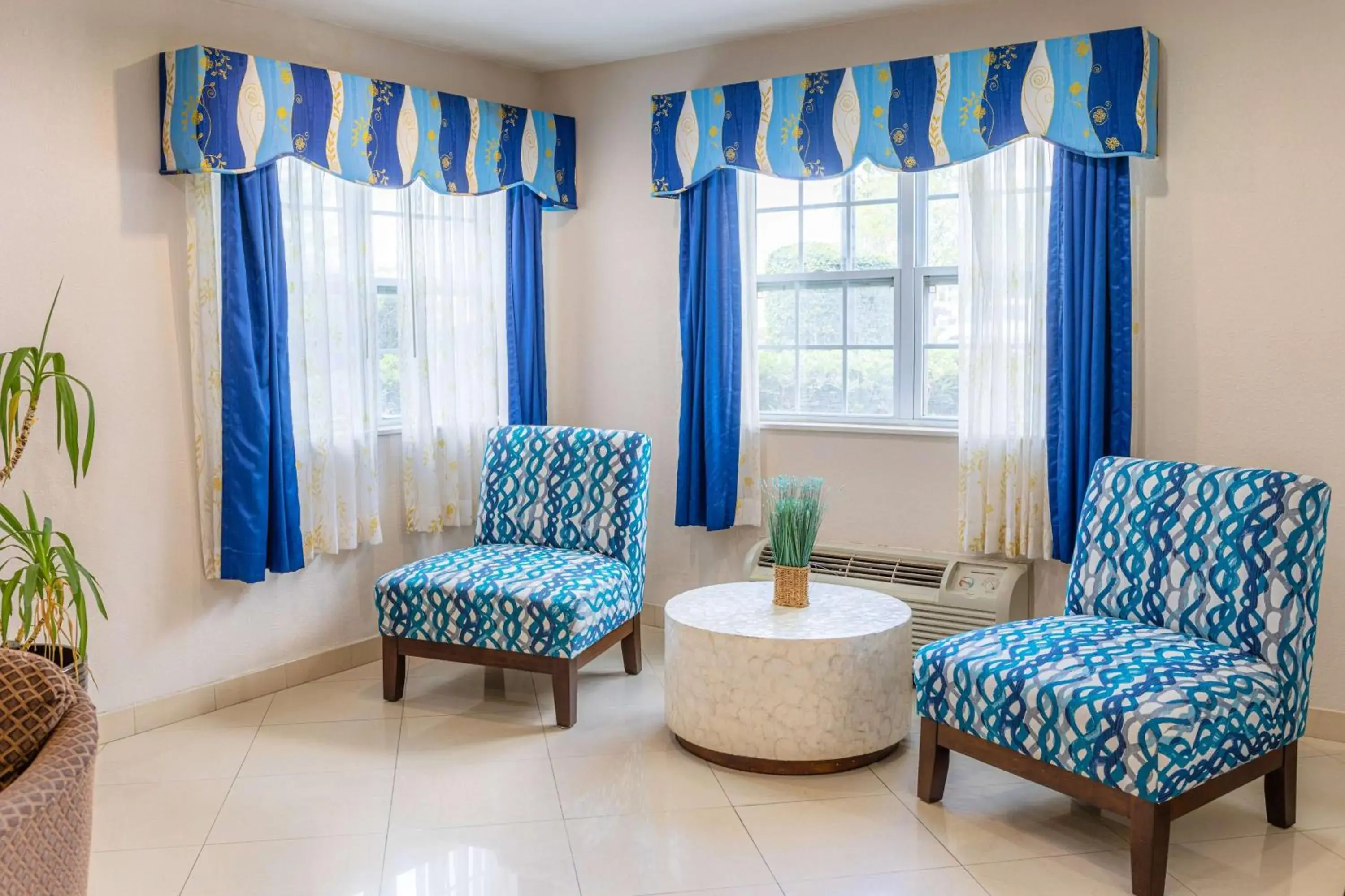 Lobby or reception in Microtel Inn & Suites by Wyndham Kingsland Naval Base I-95 Lobby or reception in Microtel Inn & Suites by Wyndham Kingsland Naval Base I-95