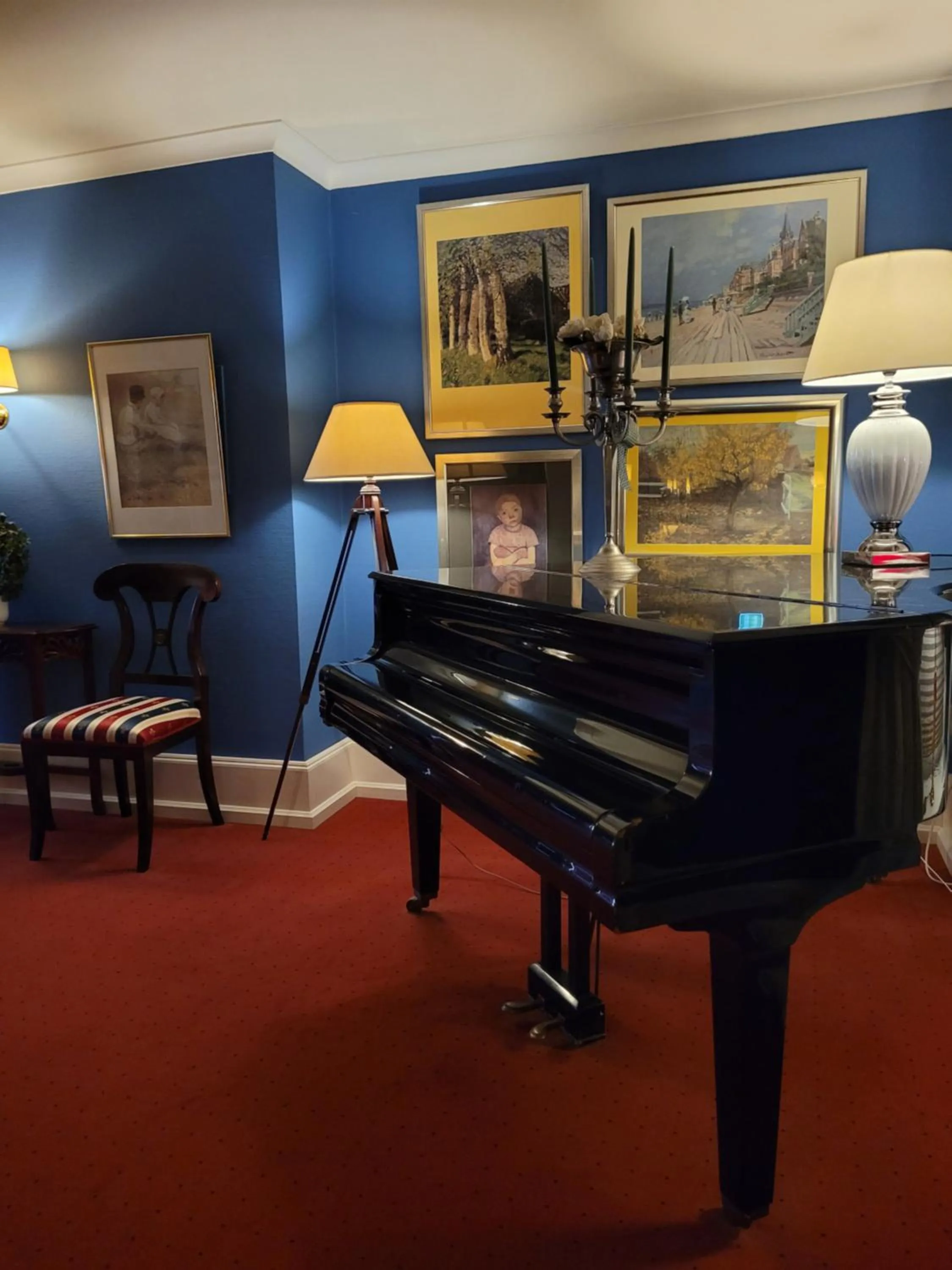 Lobby or reception in NP Hotel Schweriner Hof