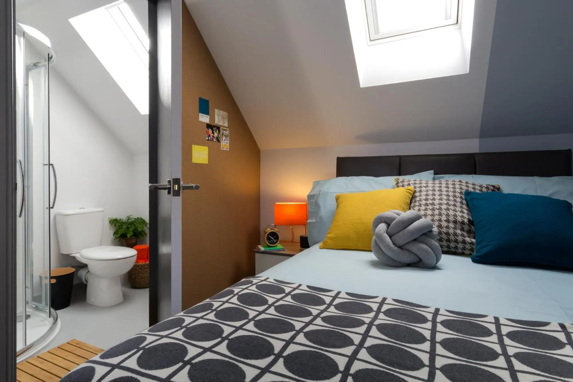 Bed in Roseland House