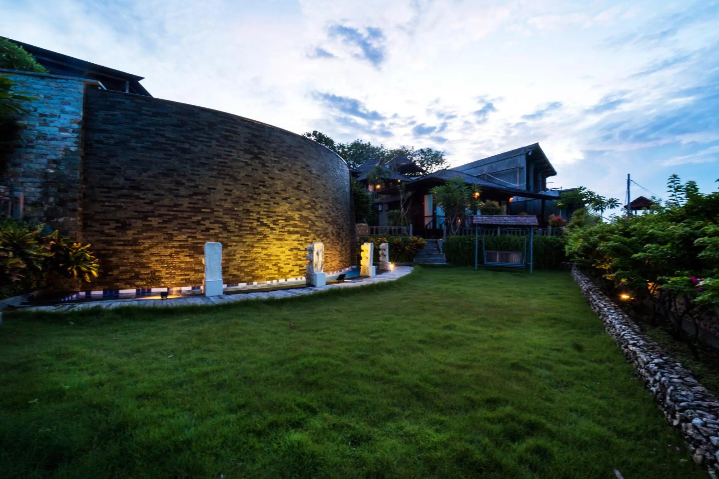 Property building in Jenggala Hill