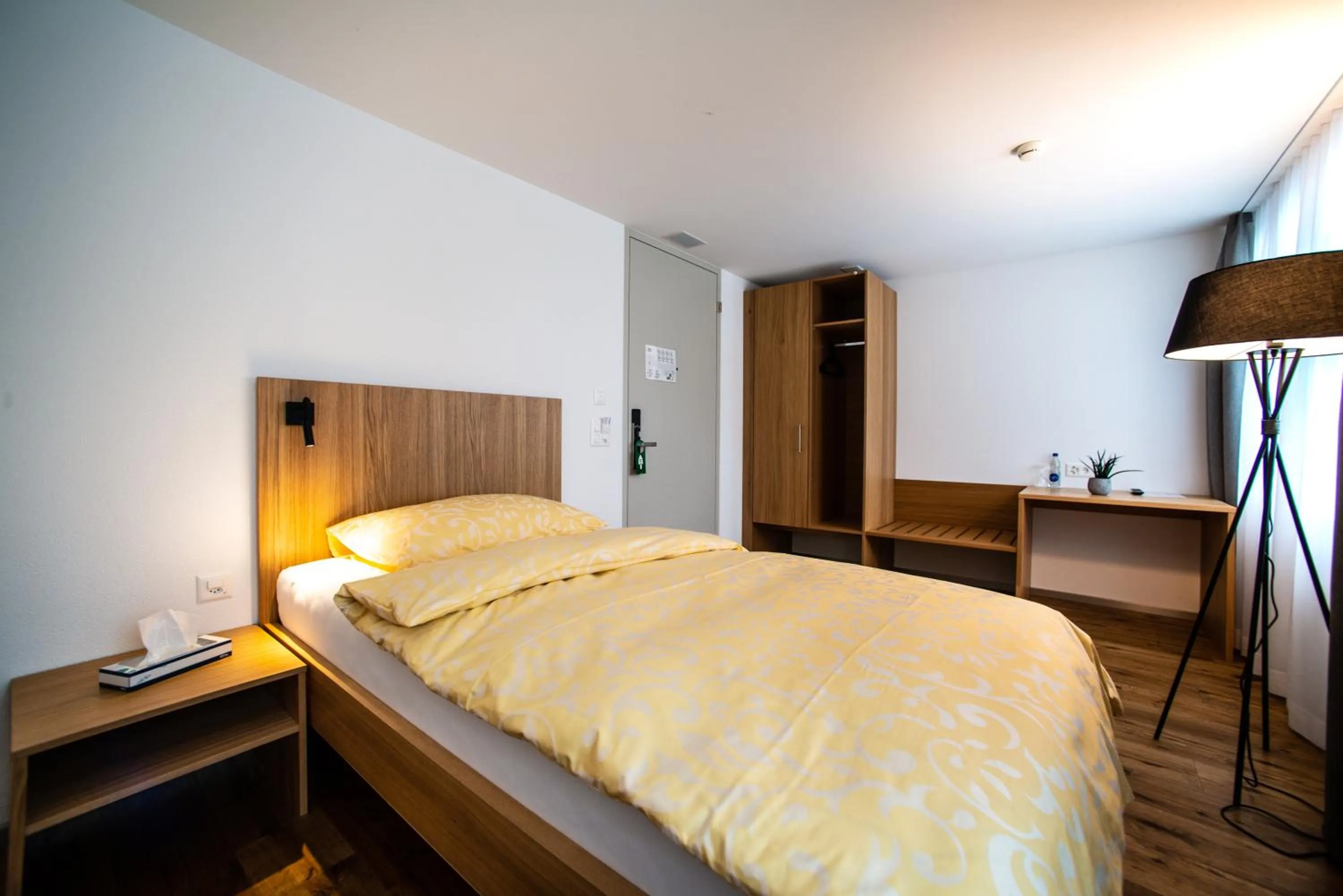 Bed in Hotel Rössli Tufertschwil