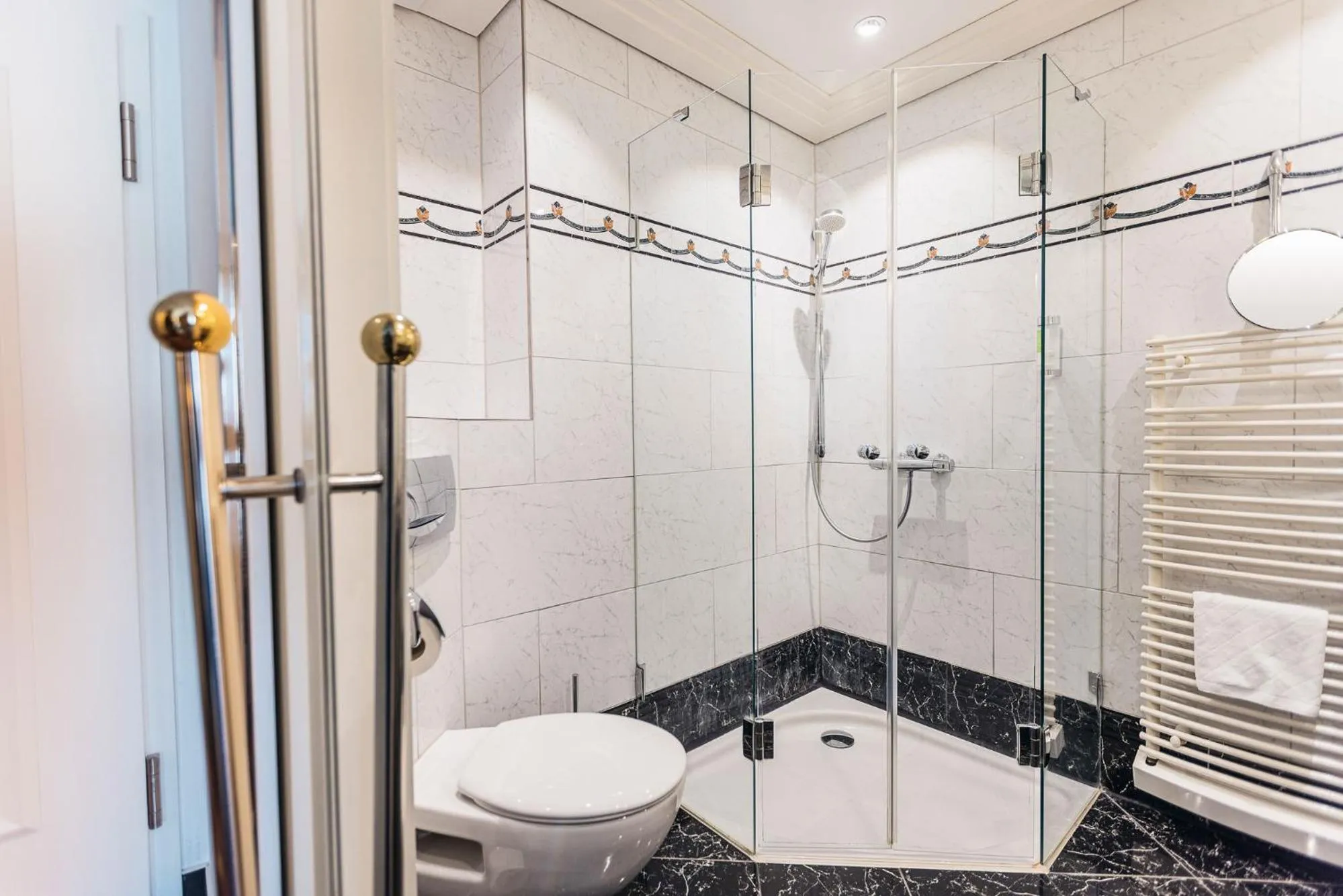 Shower in Vitalia Seehotel