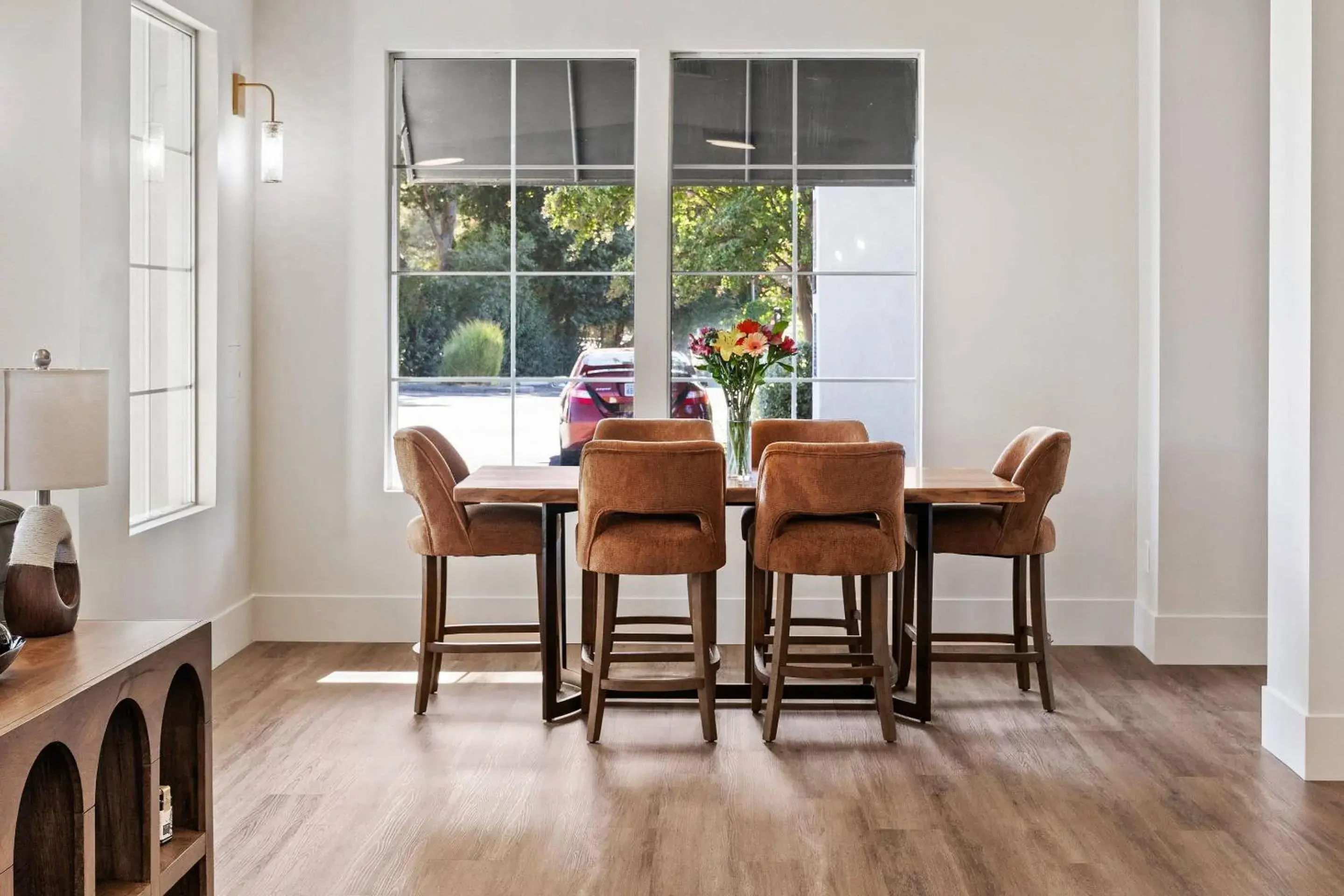 Lobby or reception in University Park Inn & Suites, an Ascend Collection Hotel Lobby or reception in University Park Inn & Suites, an Ascend Collection Hotel