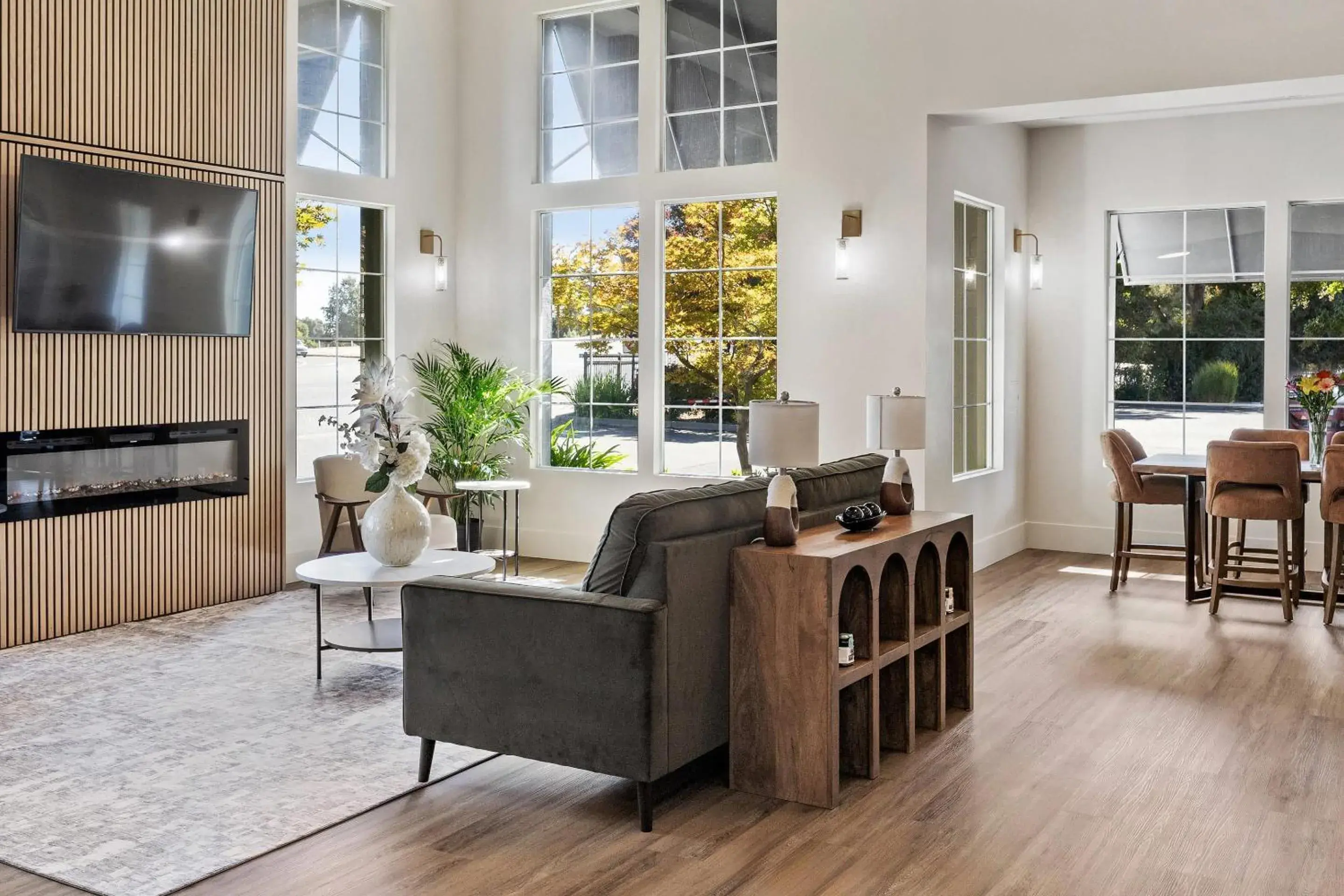 Lobby or reception in University Park Inn & Suites, an Ascend Collection Hotel Lobby or reception in University Park Inn & Suites, an Ascend Collection Hotel